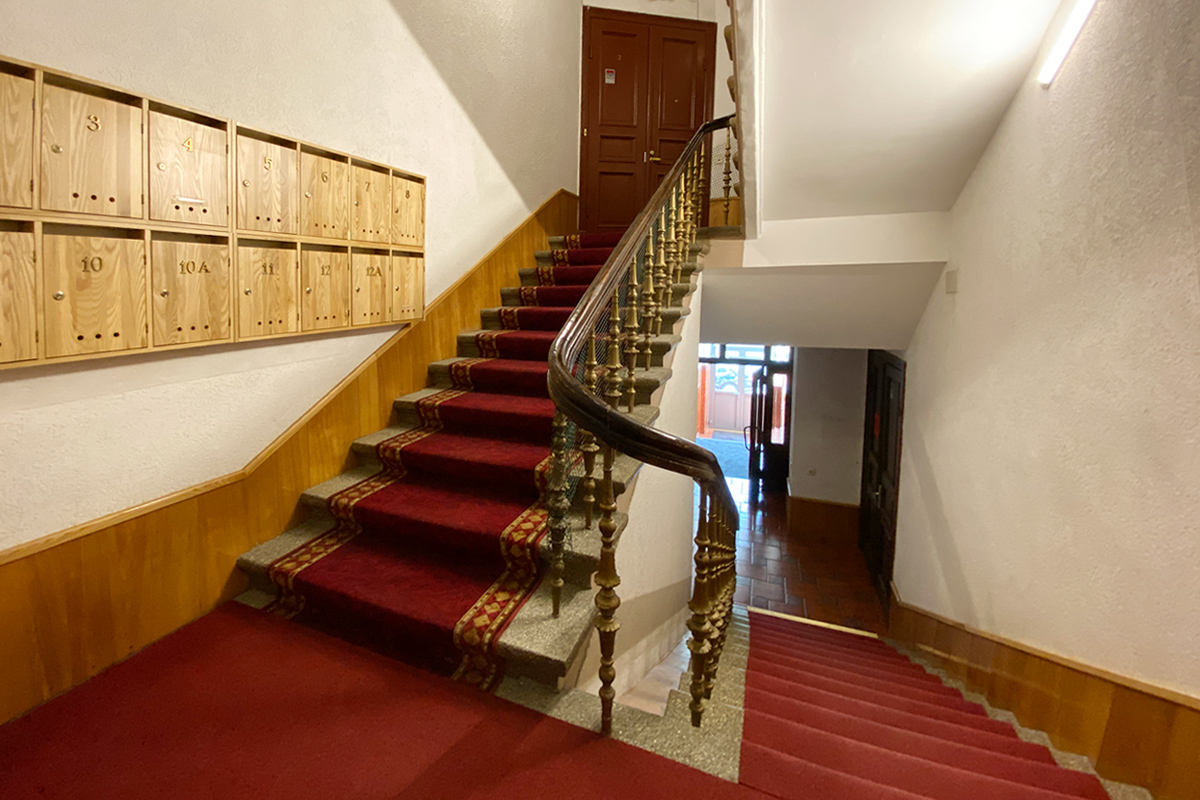 Apartment for sale, Raiņa bulvāris 3 - Image 1