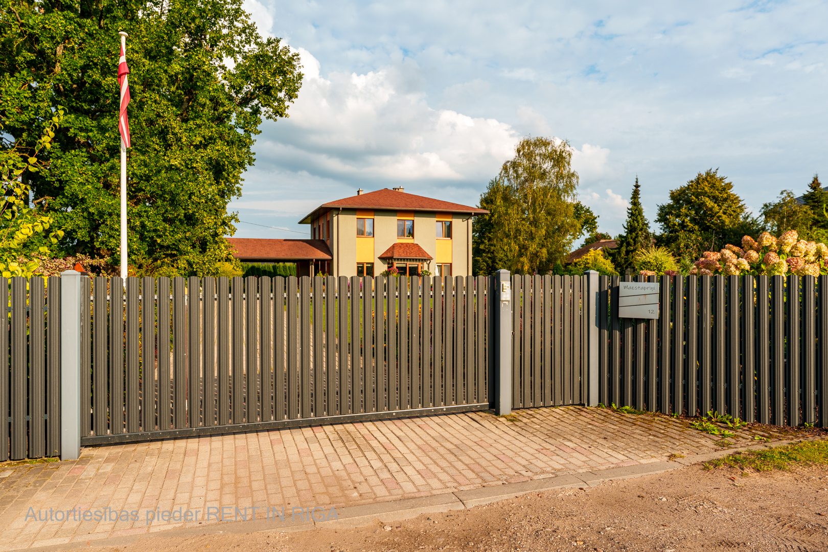 House for sale, Mazstapriņu street - Image 1