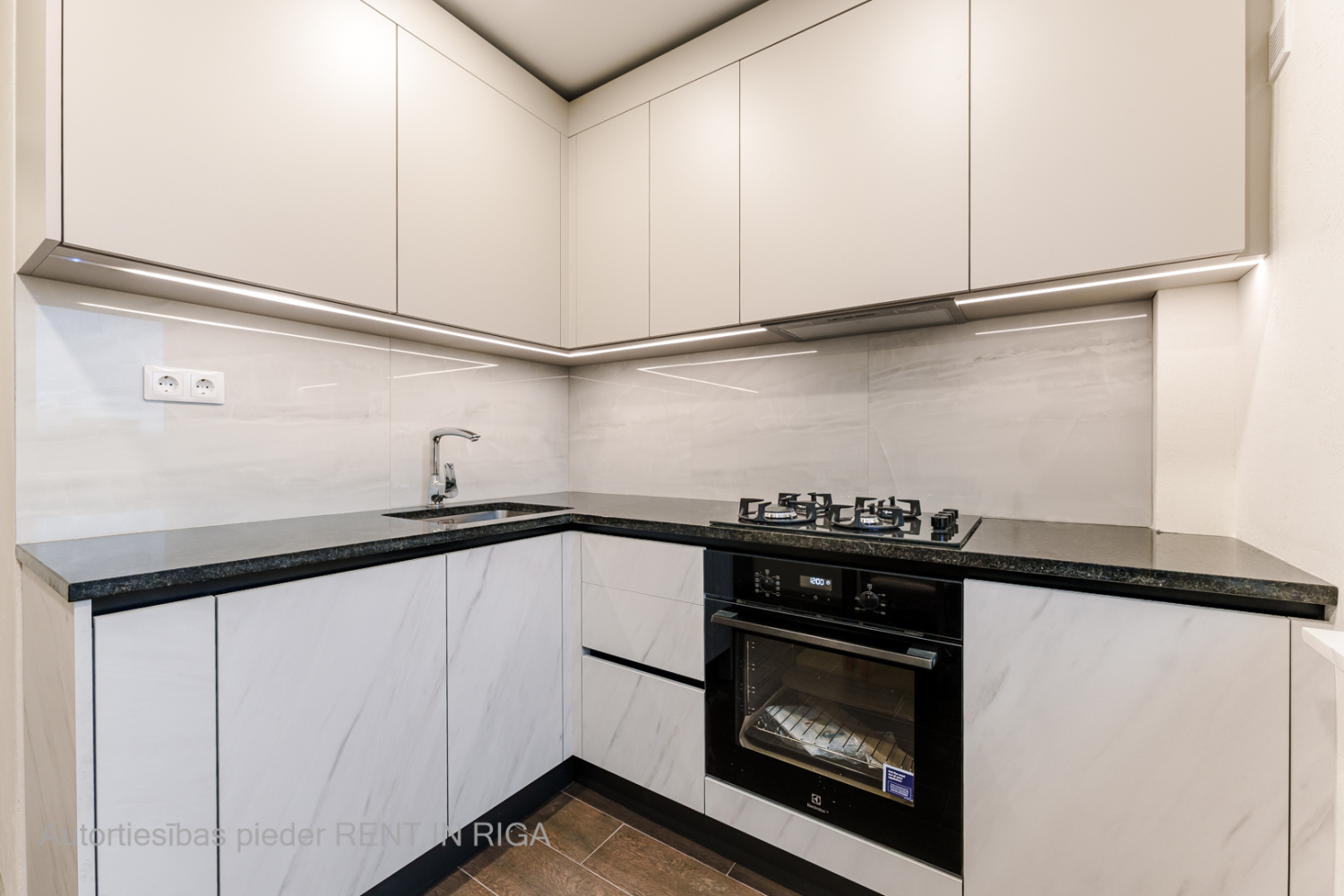 Apartment for rent, Varavīksnes Gatve street 18 - Image 1