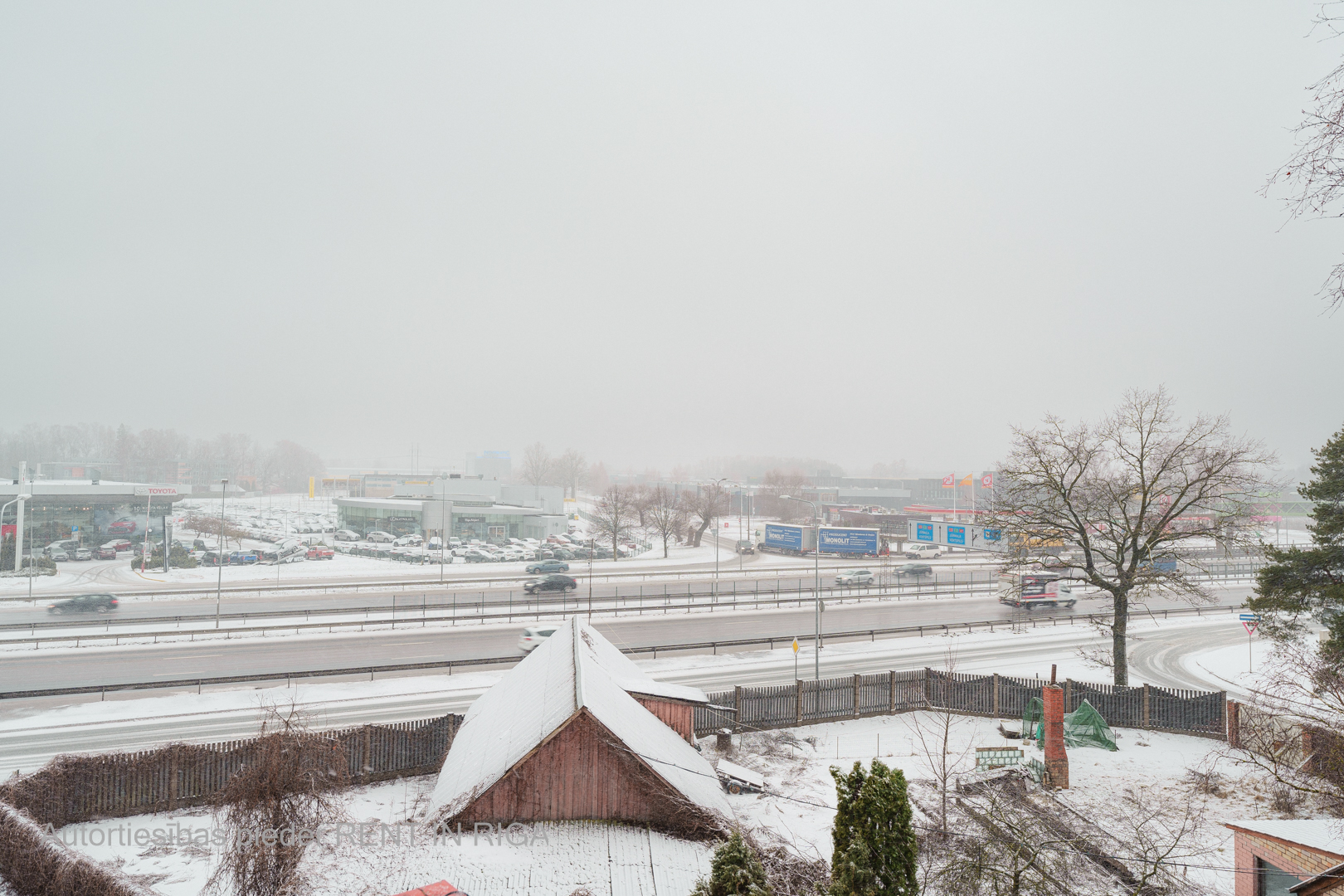 Iznomā tirdzniecības telpas, Kalnciema iela - Attēls 1