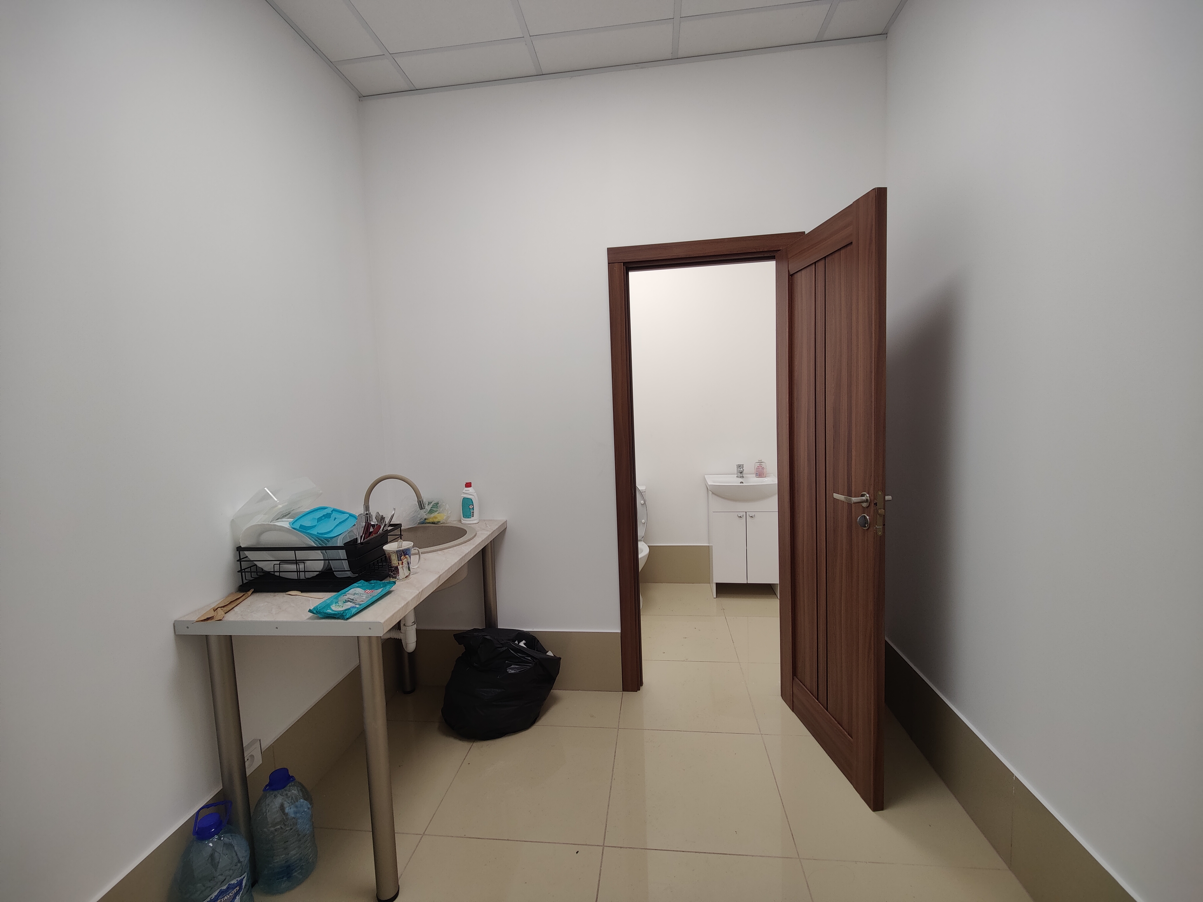 Office for rent, Starta street - Image 1