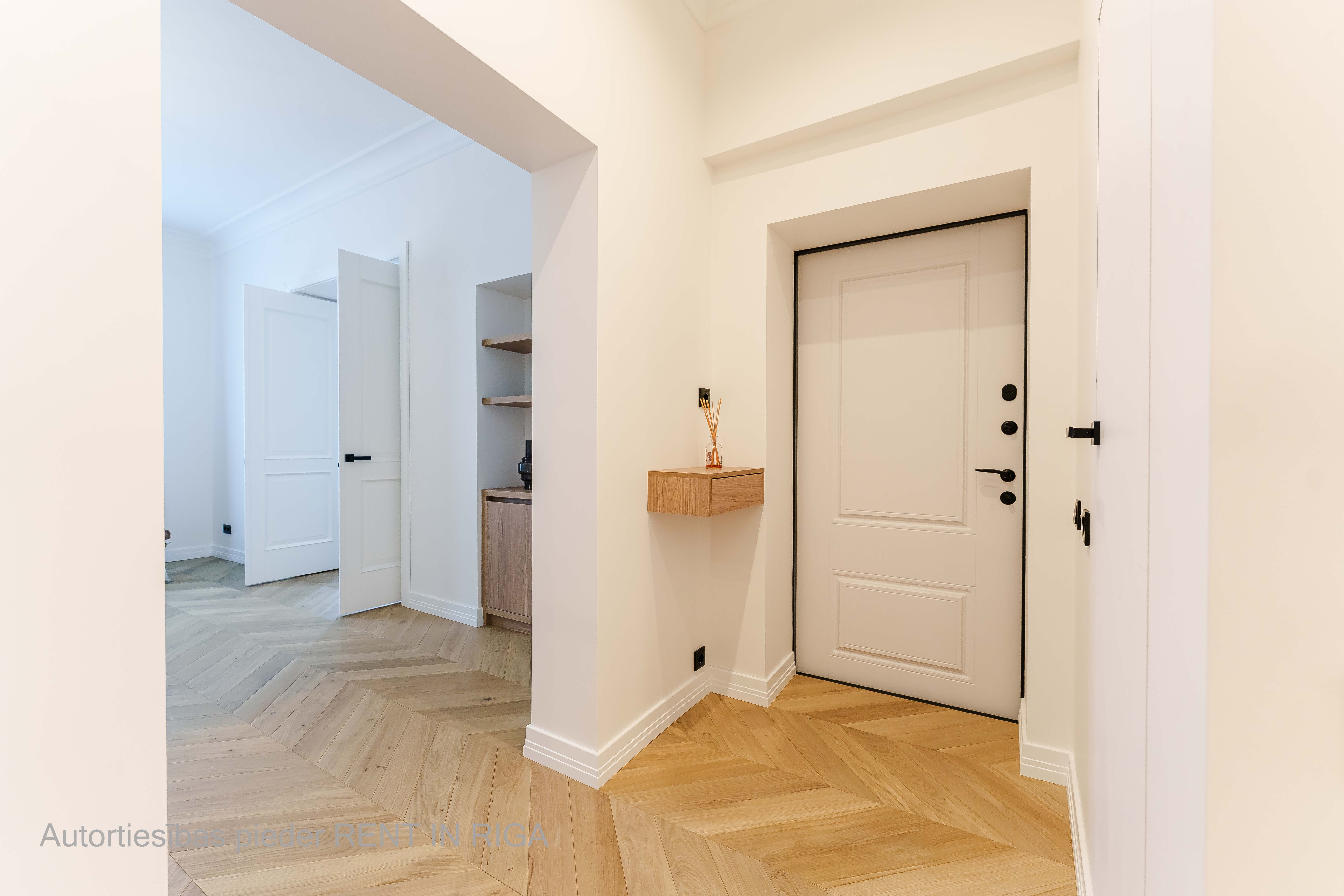 Apartment for rent, Elizabetes street 10 - Image 1
