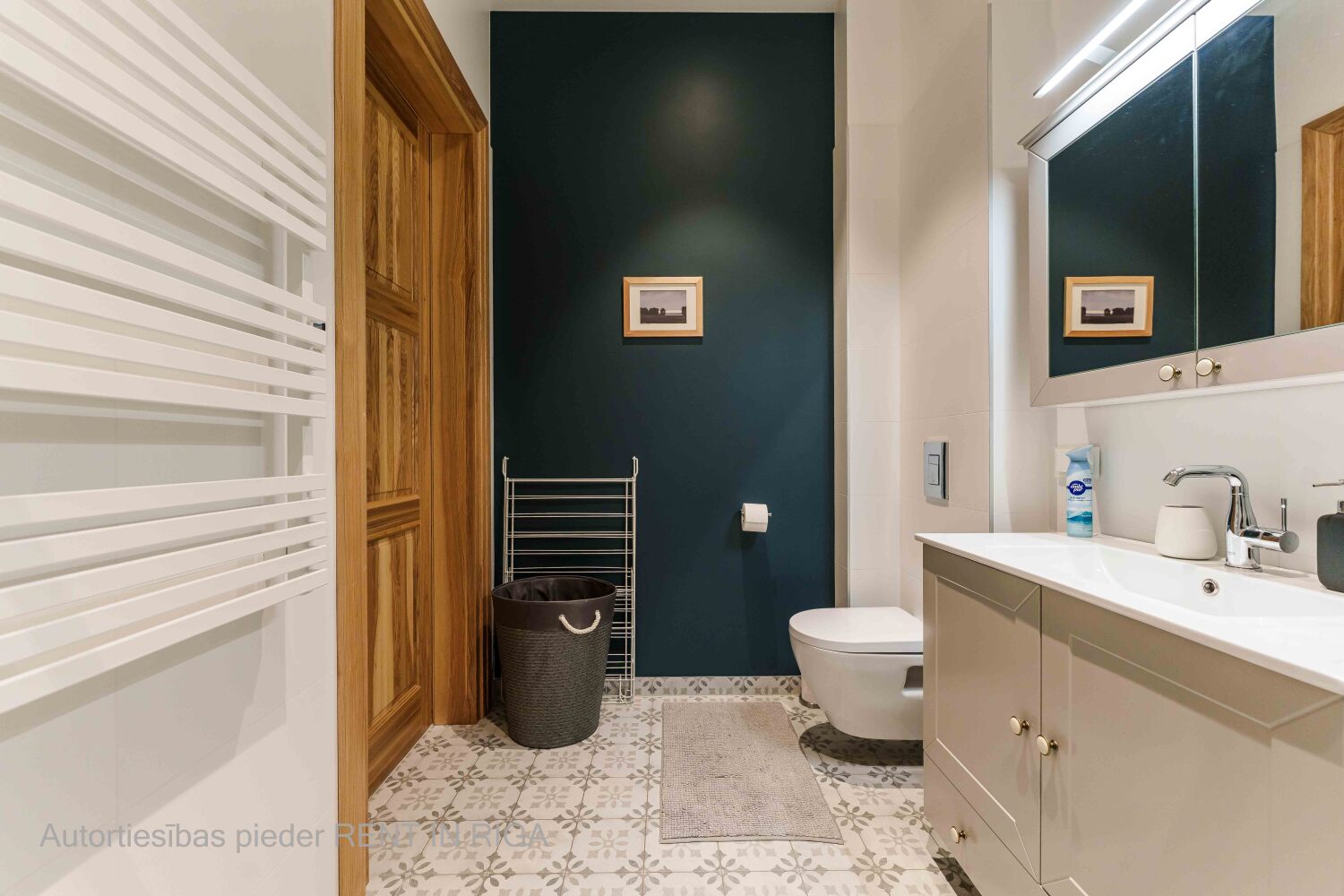 Apartment for rent, Dzirnavu street 31 - Image 1