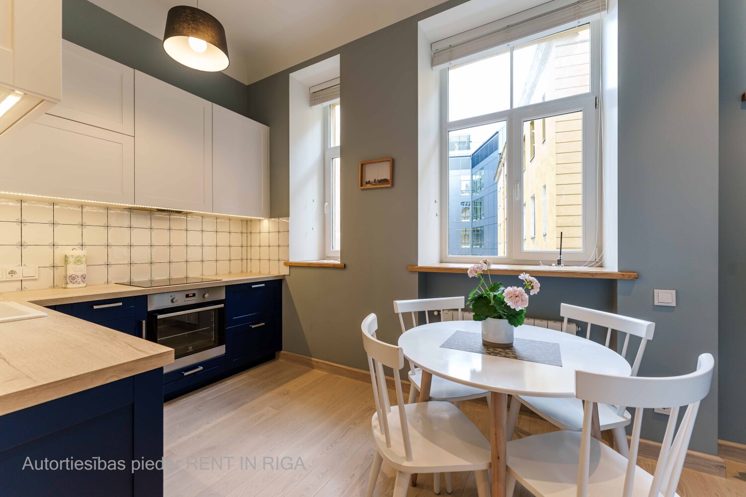 Apartment for rent, Dzirnavu street 31 - Image 1