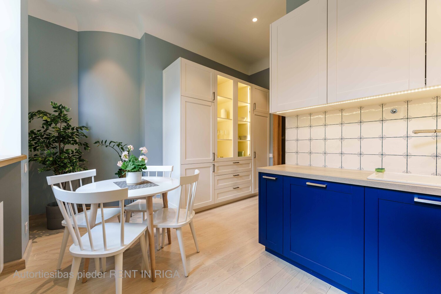 Apartment for rent, Dzirnavu street 31 - Image 1
