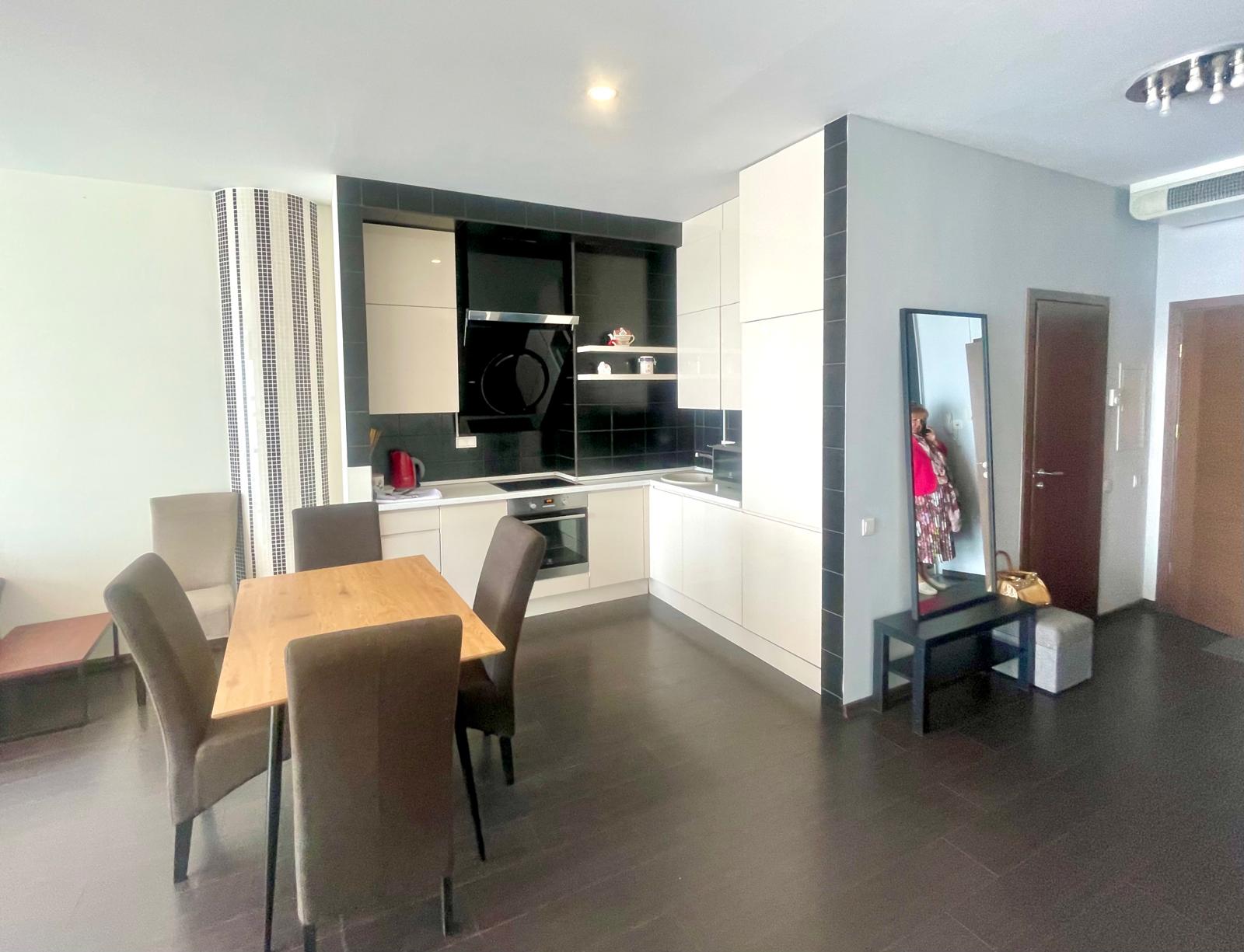 Apartment for rent, Republikas laukums street 3 - Image 1