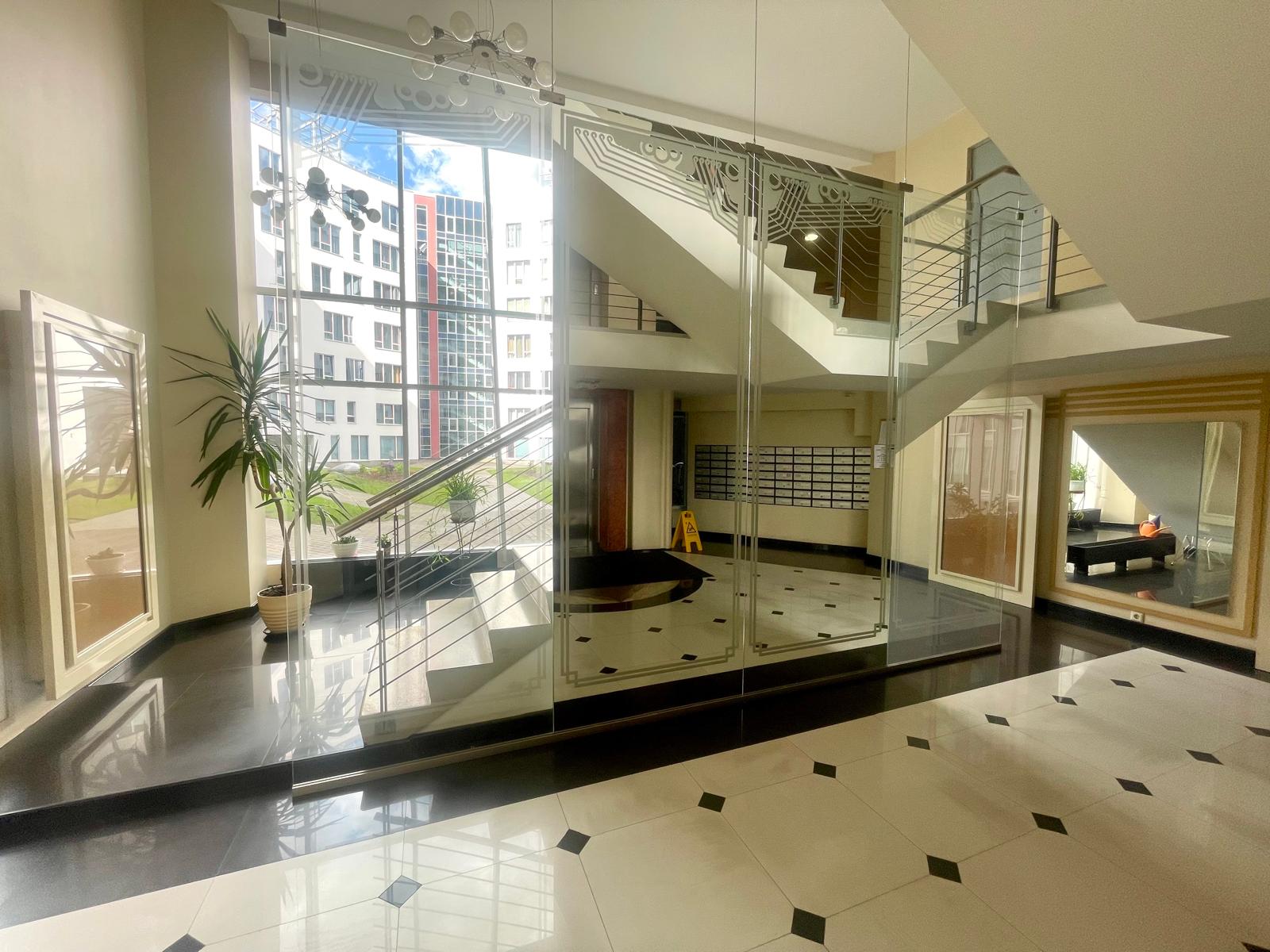 Apartment for rent, Republikas laukums street 3 - Image 1