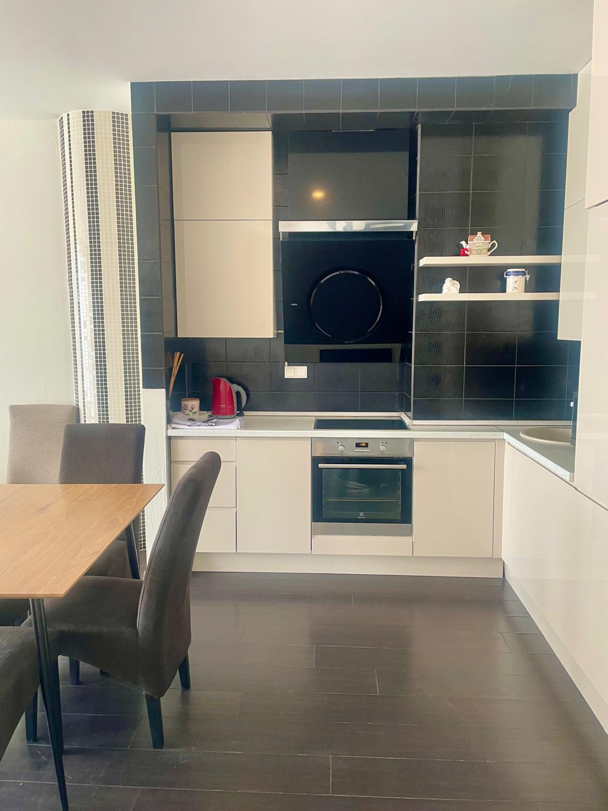 Apartment for rent, Republikas laukums street 3 - Image 1