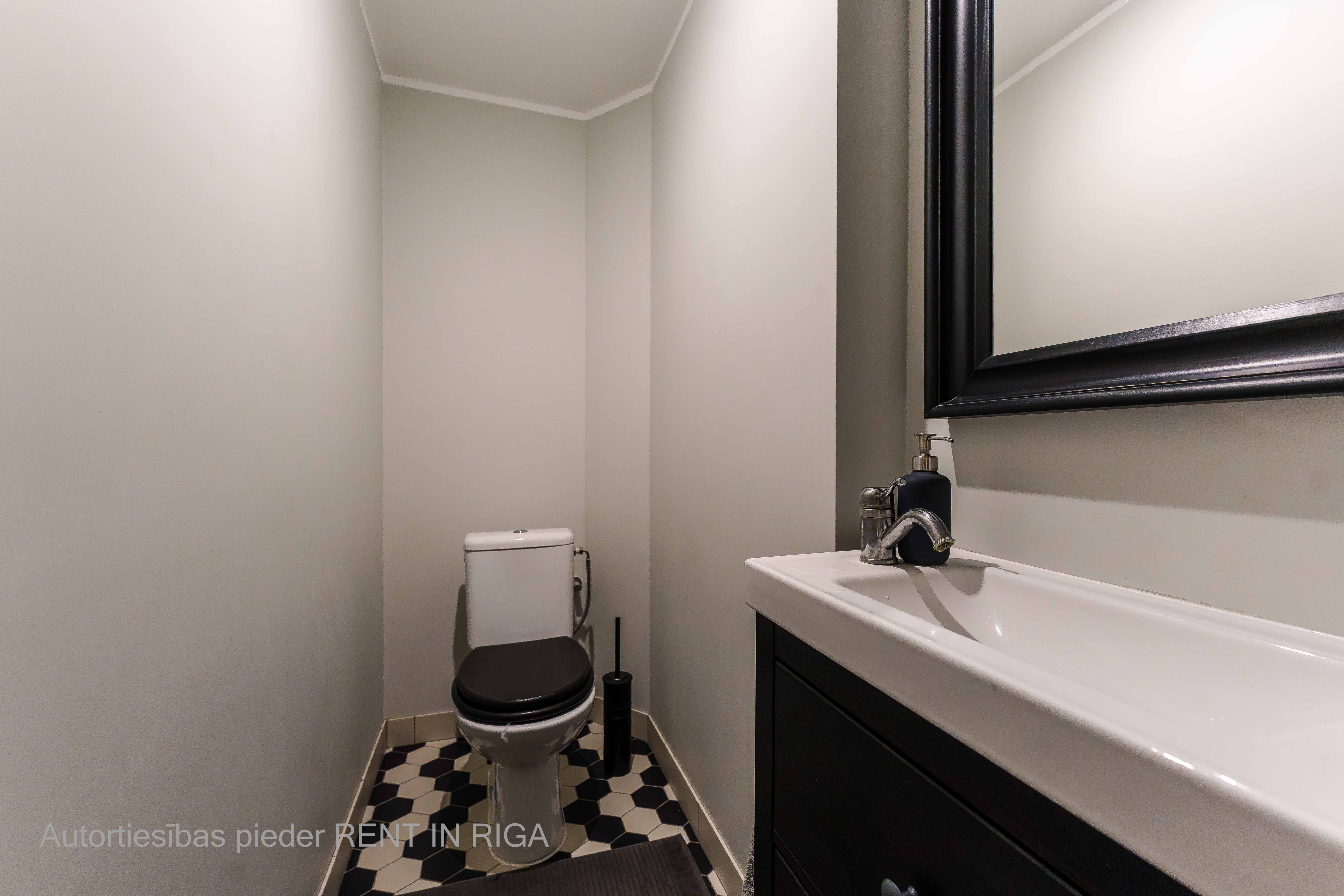 Apartment for rent, Baznīcas street 24 - Image 1