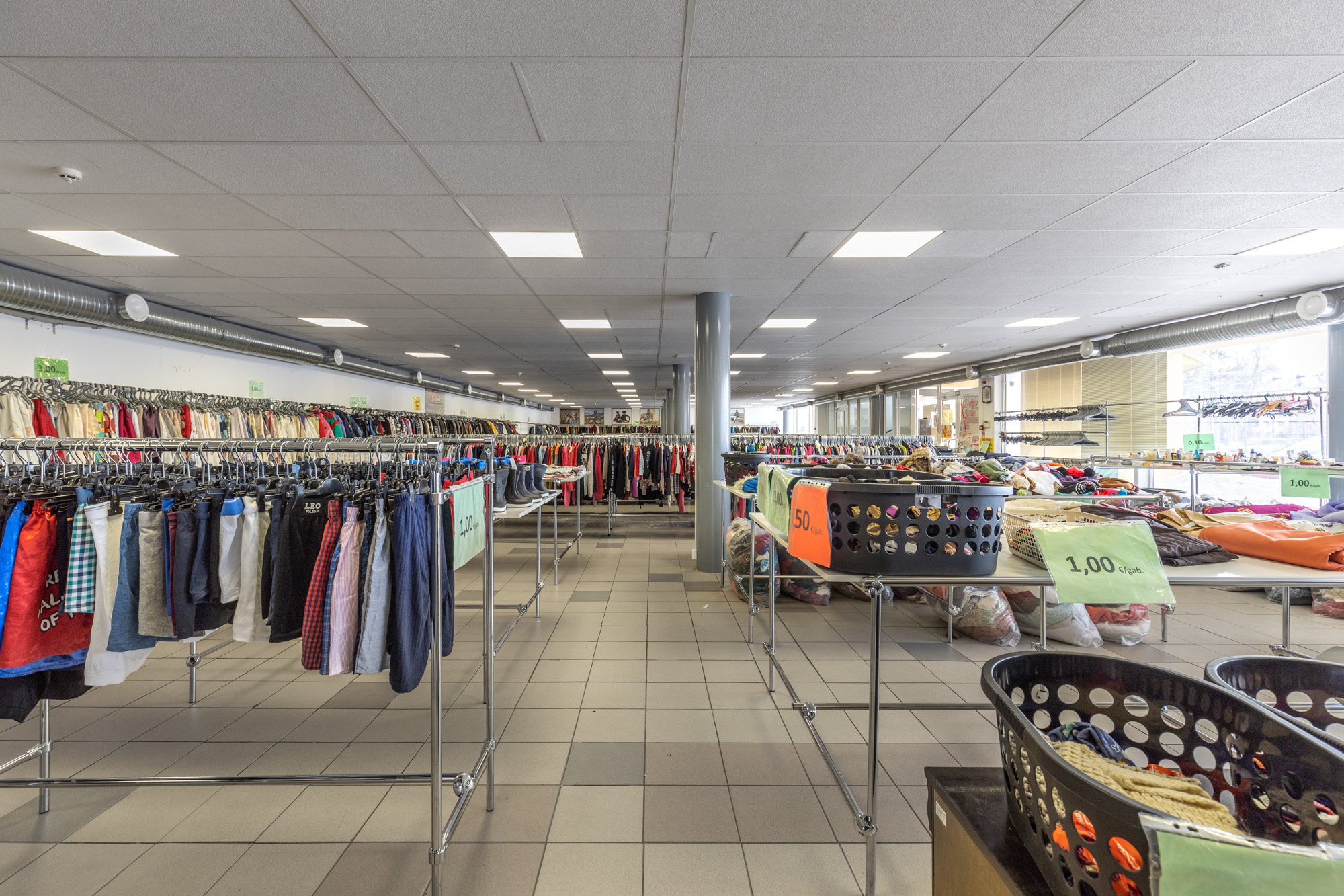 Iznomā tirdzniecības telpas, Gaismas iela - Attēls 1