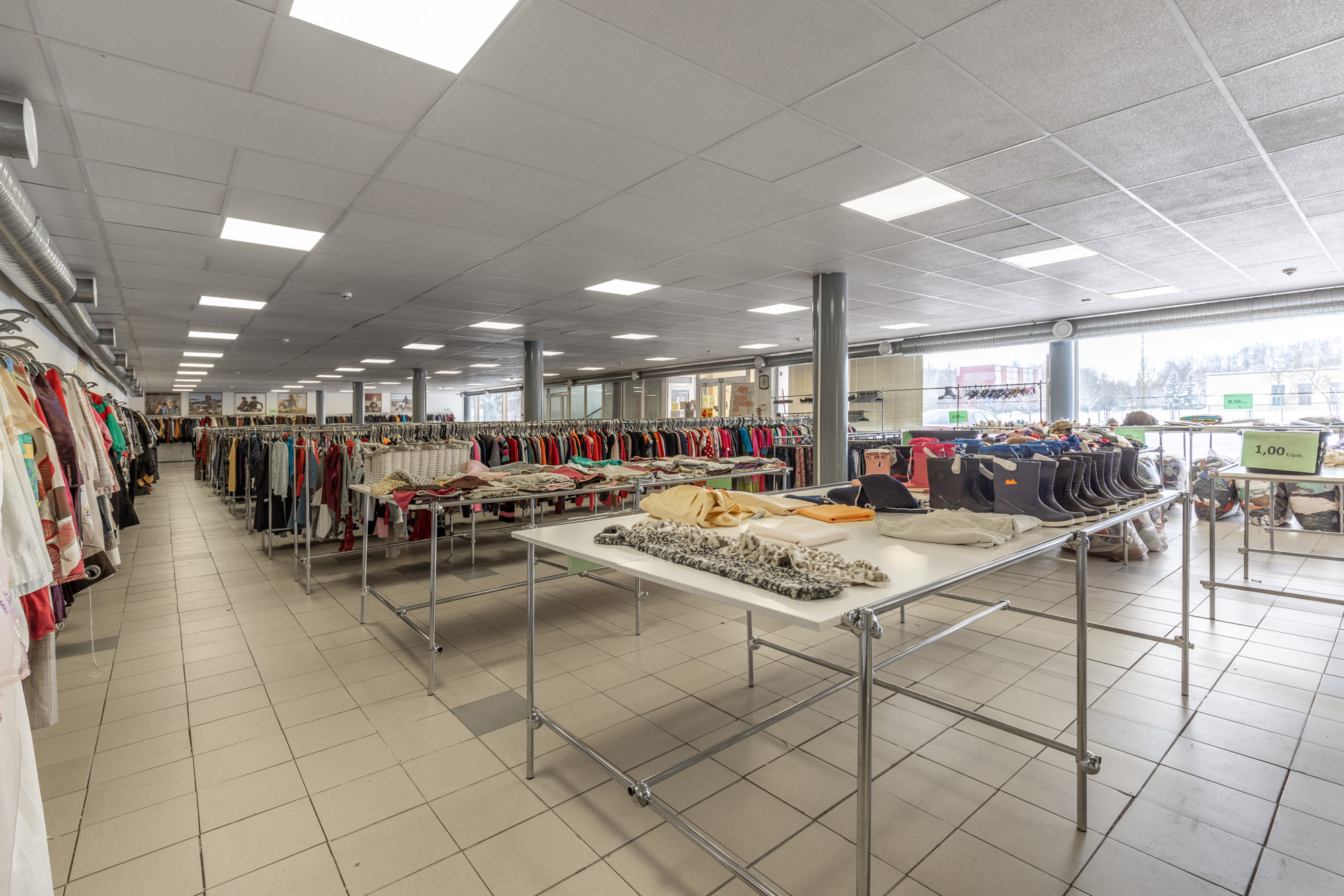 Iznomā tirdzniecības telpas, Gaismas iela - Attēls 1