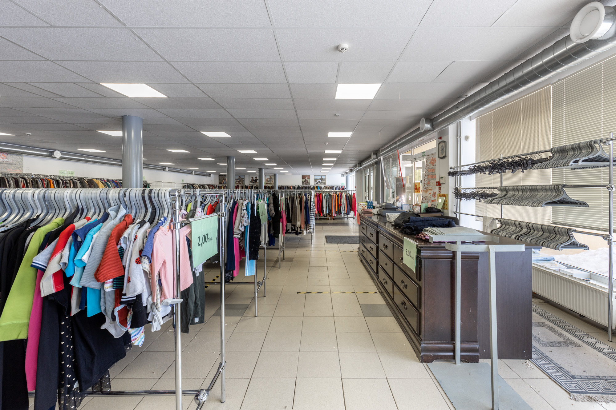 Iznomā tirdzniecības telpas, Gaismas iela - Attēls 1