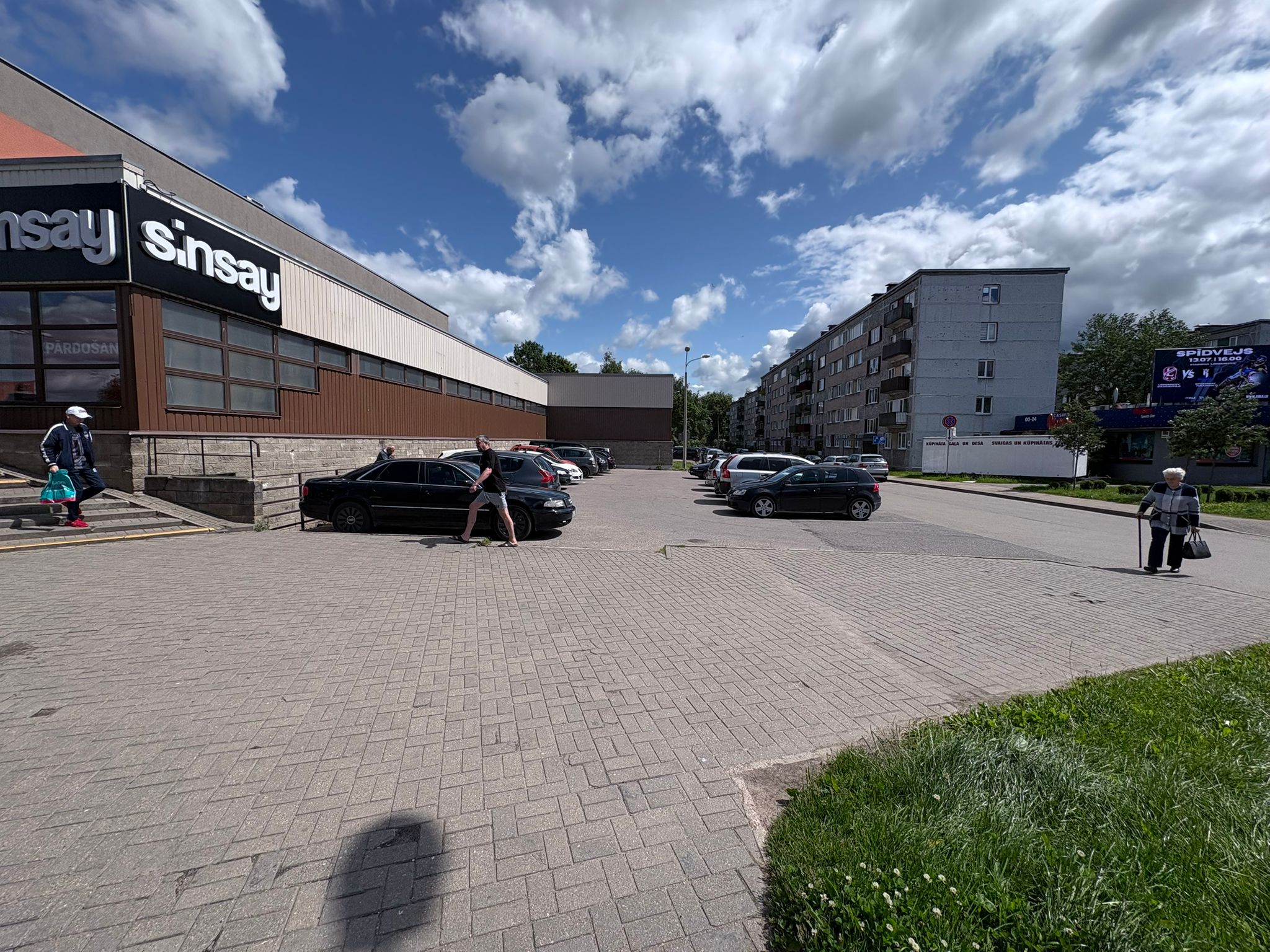 Iznomā tirdzniecības telpas, Strādnieku iela - Attēls 1