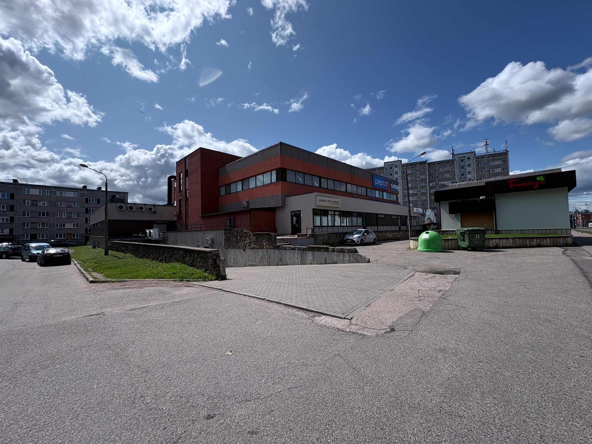 Iznomā tirdzniecības telpas, Strādnieku iela - Attēls 1
