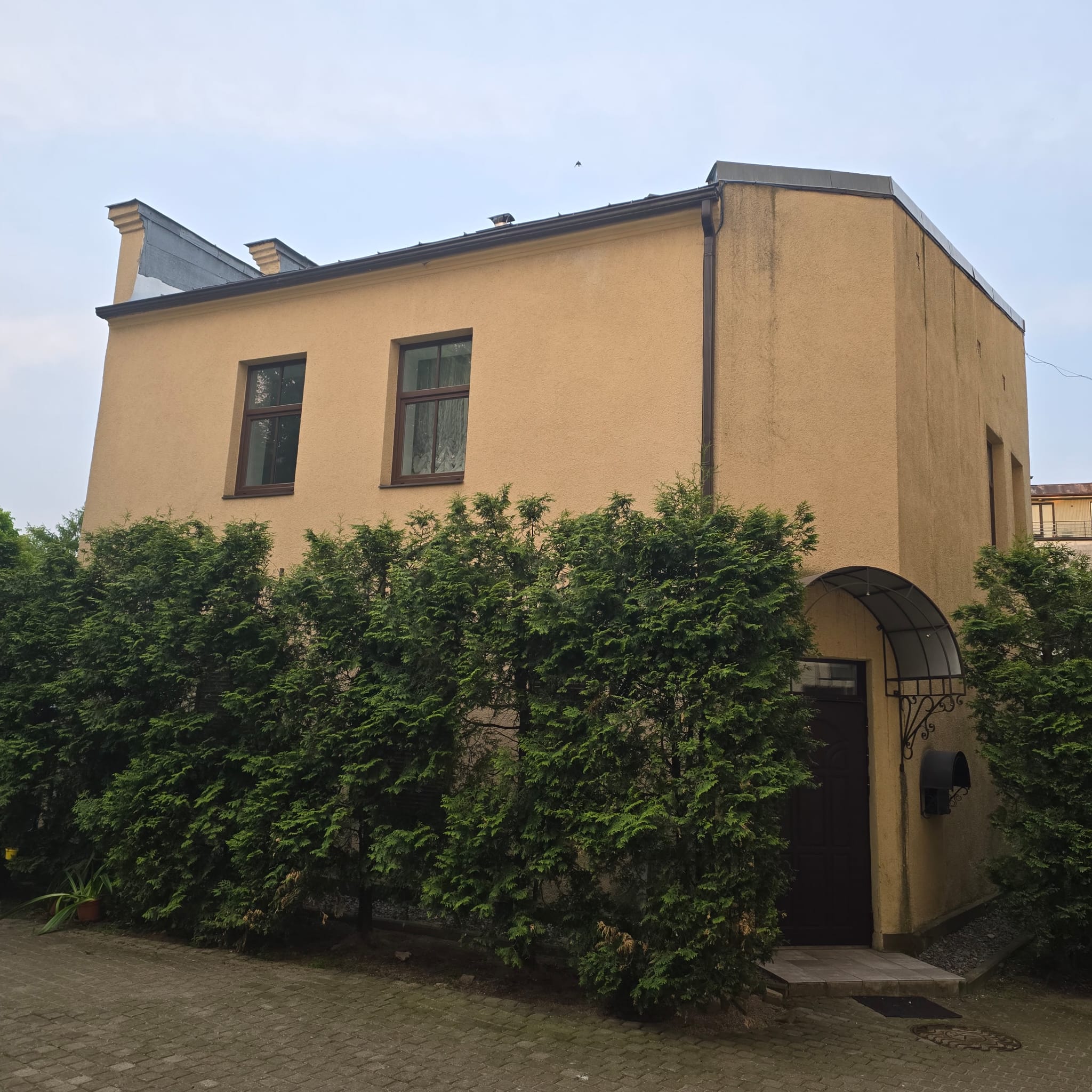 Pārdod māju, Ieroču iela - Attēls 1