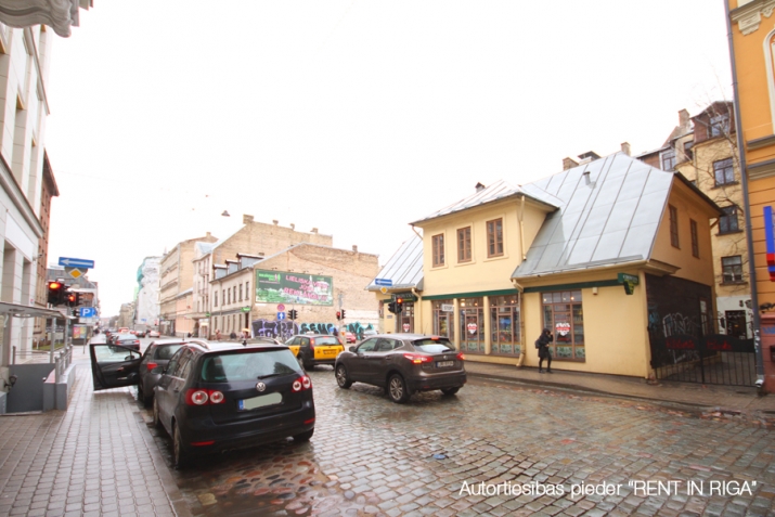 Pārdod dzīvokli, Dzirnavu iela 51 - Attēls 1