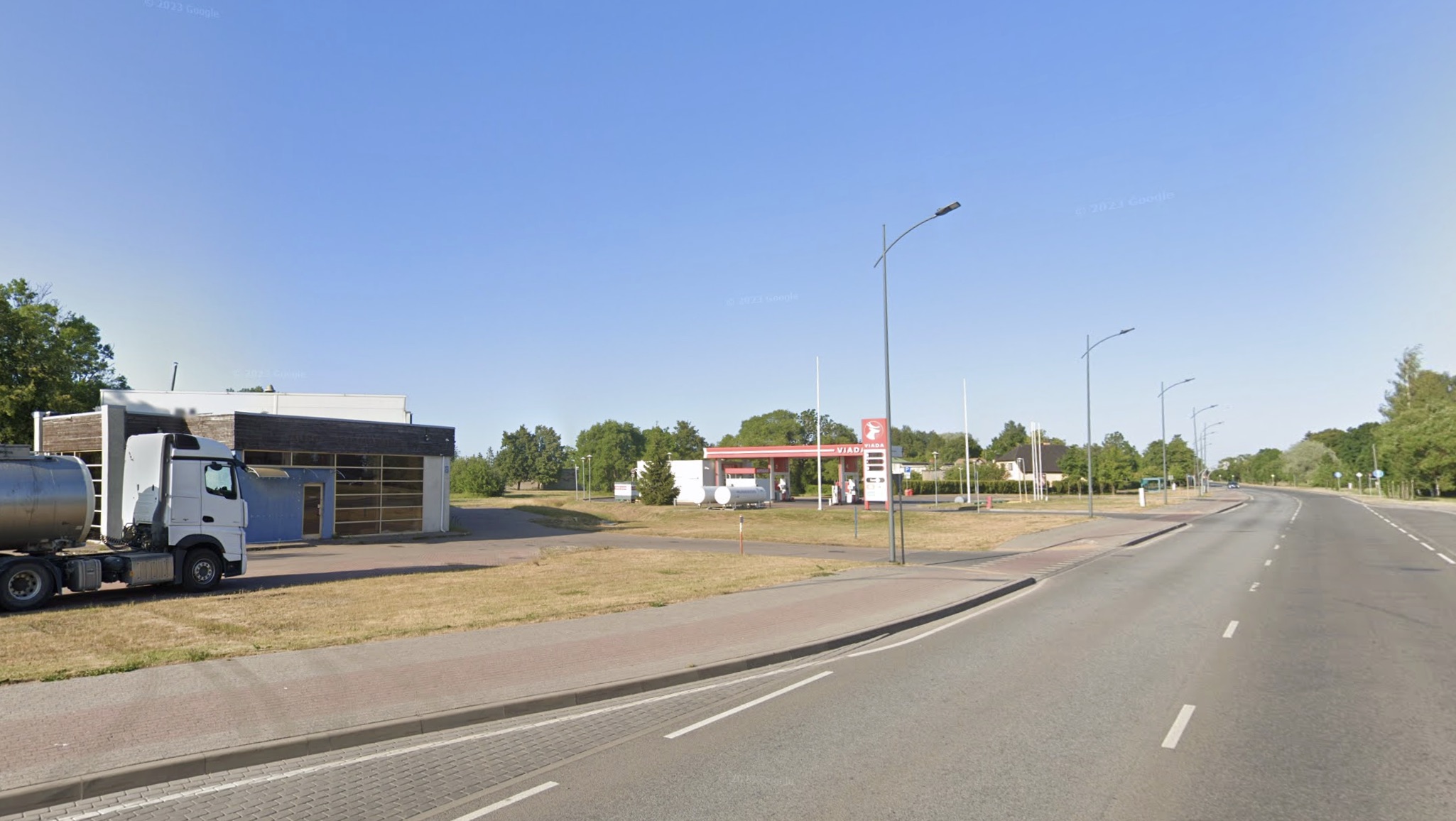Pārdod noliktavu, Kurzemes iela - Attēls 1