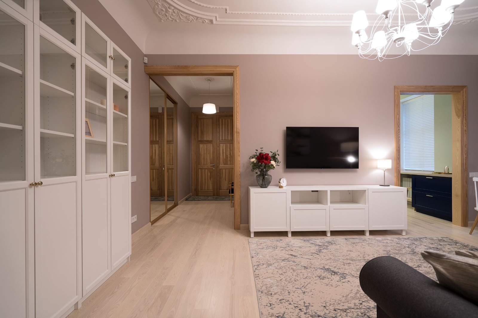 Apartment for rent, Dzirnavu street 31 - Image 1