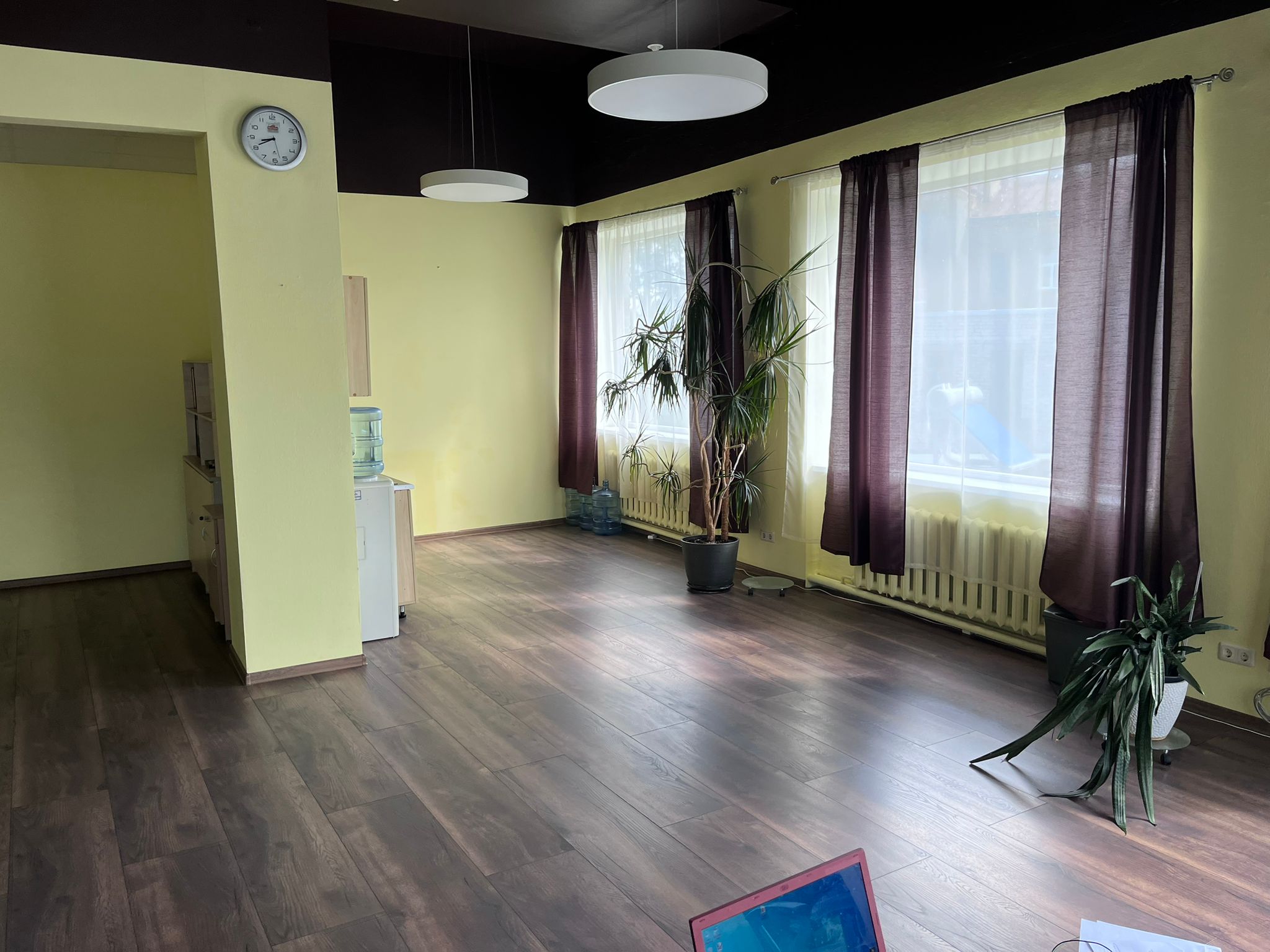 Iznomā biroju, Baltā iela - Attēls 1