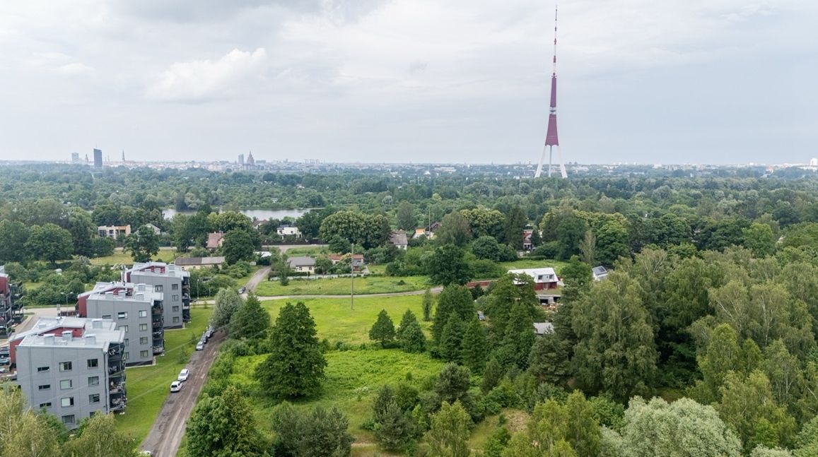 Pārdod zemi, Šautuves iela - Attēls 1