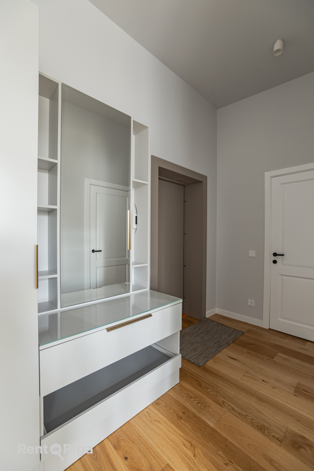 Apartment for rent, Kolkasraga street 12 - Image 1
