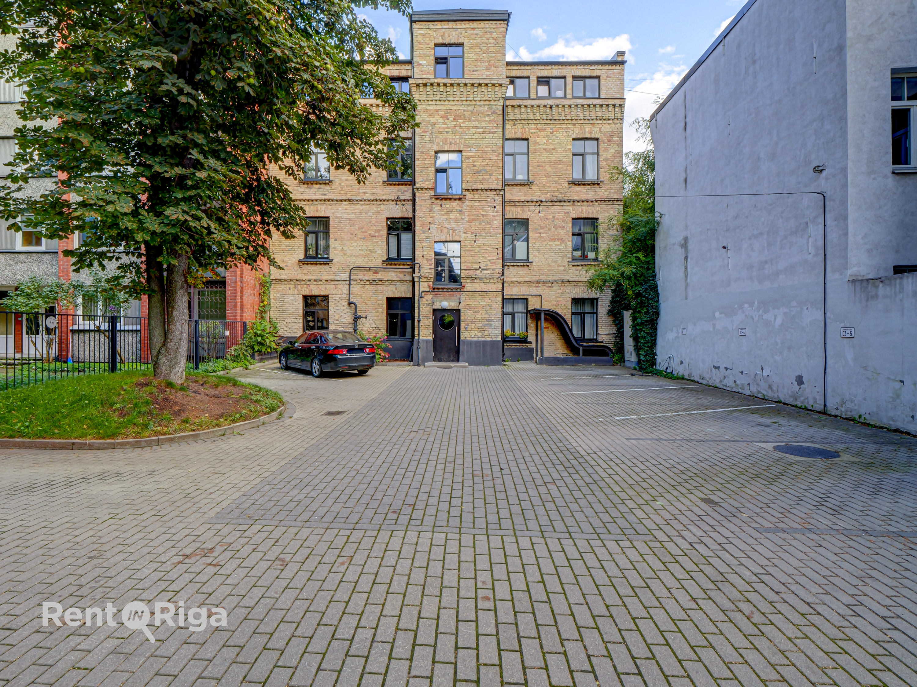 Pārdod dzīvokli, Alauksta iela 4 - Attēls 1