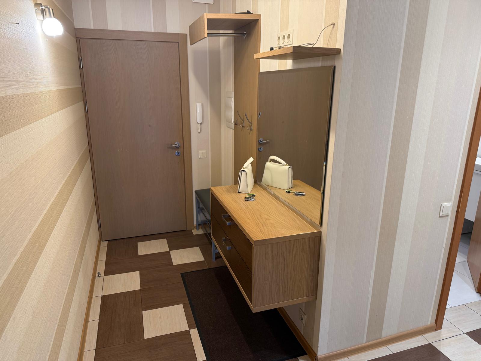Pārdod dzīvokli, Anniņmuižas iela 7 - Attēls 1