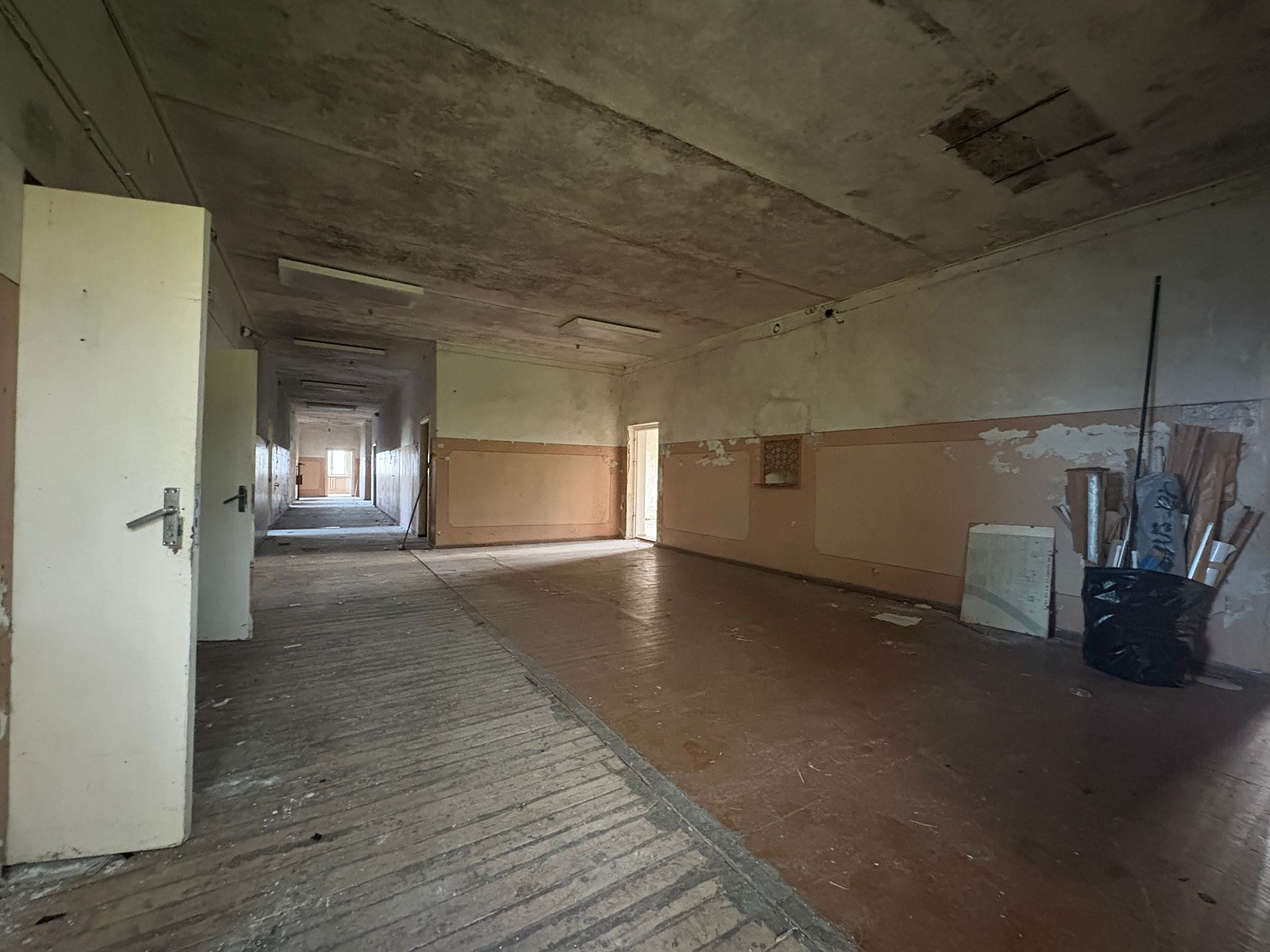 Iznomā noliktavu, Ganību dambis iela - Attēls 1