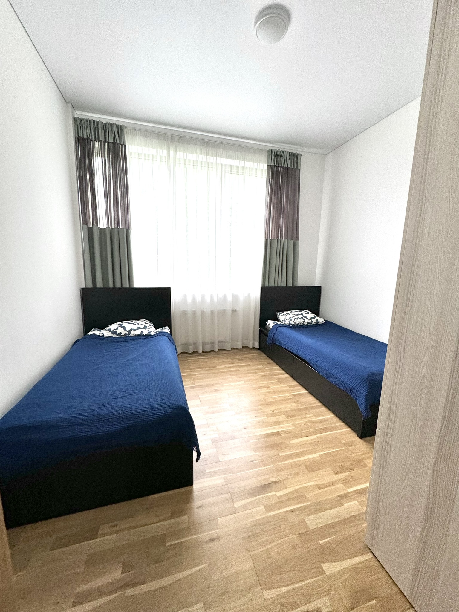 Pārdod dzīvokli, Dubultu prospekts iela 33 - Attēls 1