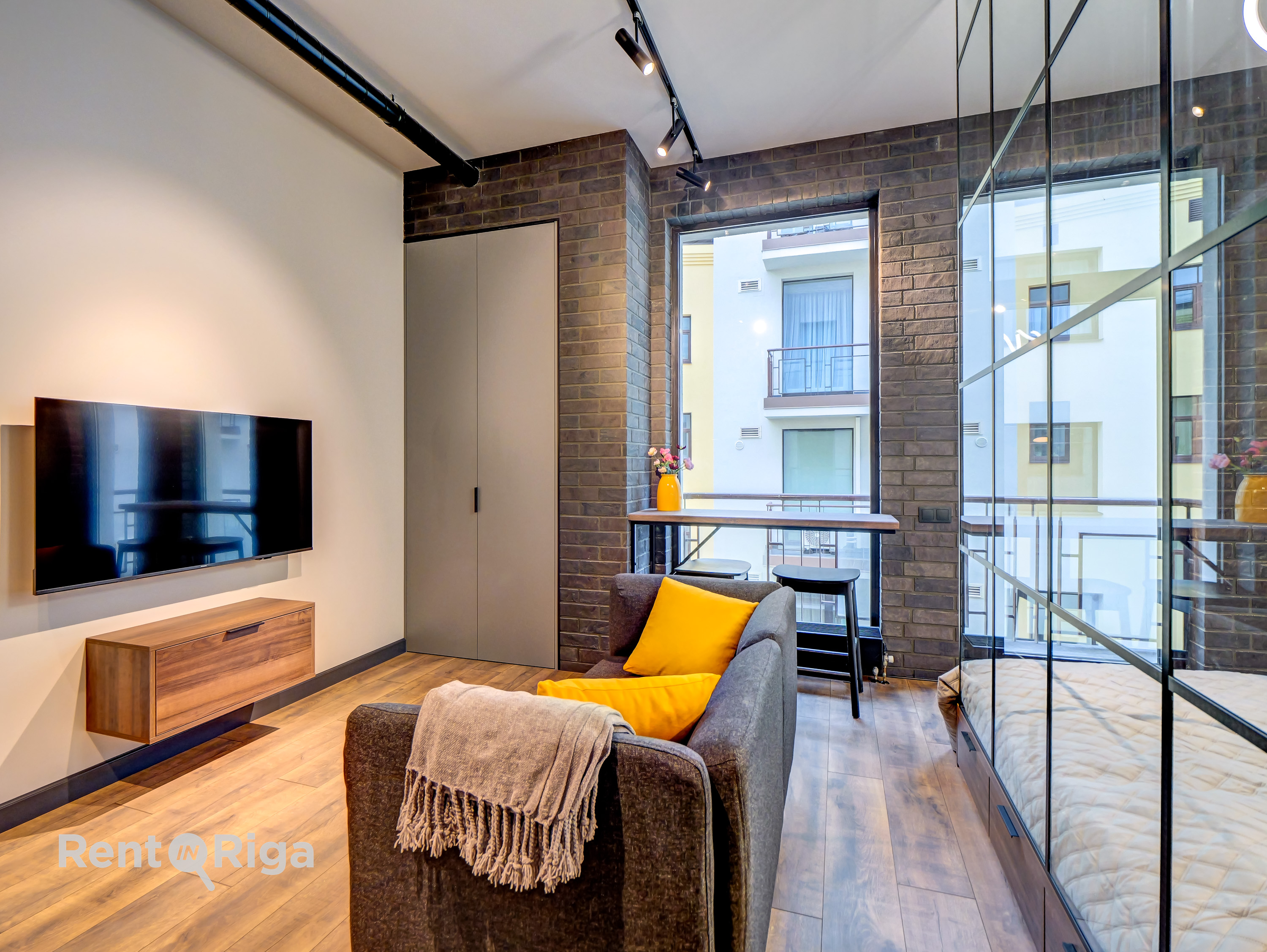 Pārdod dzīvokli, Ernesta Birznieka Upīša iela 20a - Attēls 1