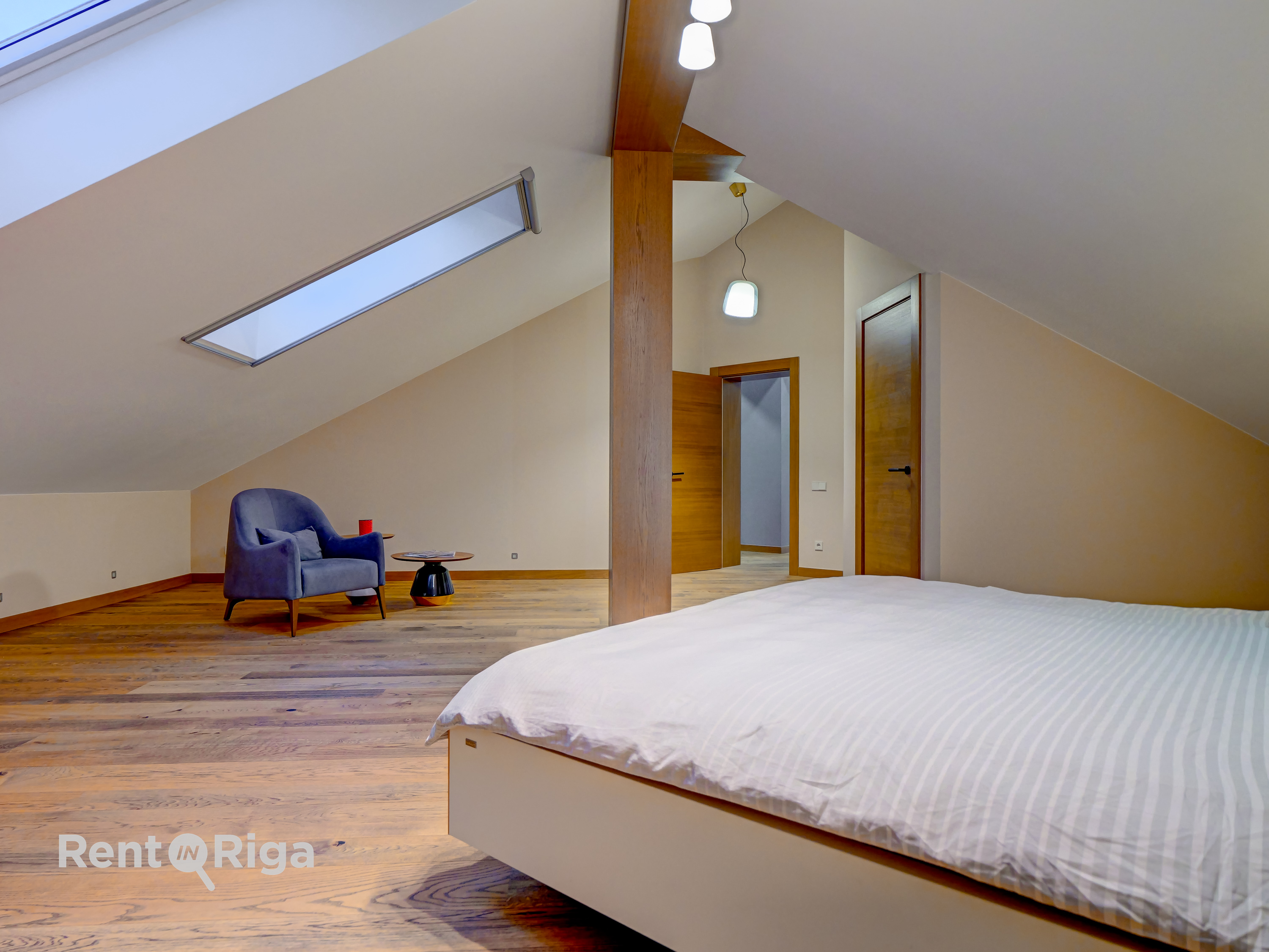 Pārdod māju, Brīvības gatve - Attēls 1