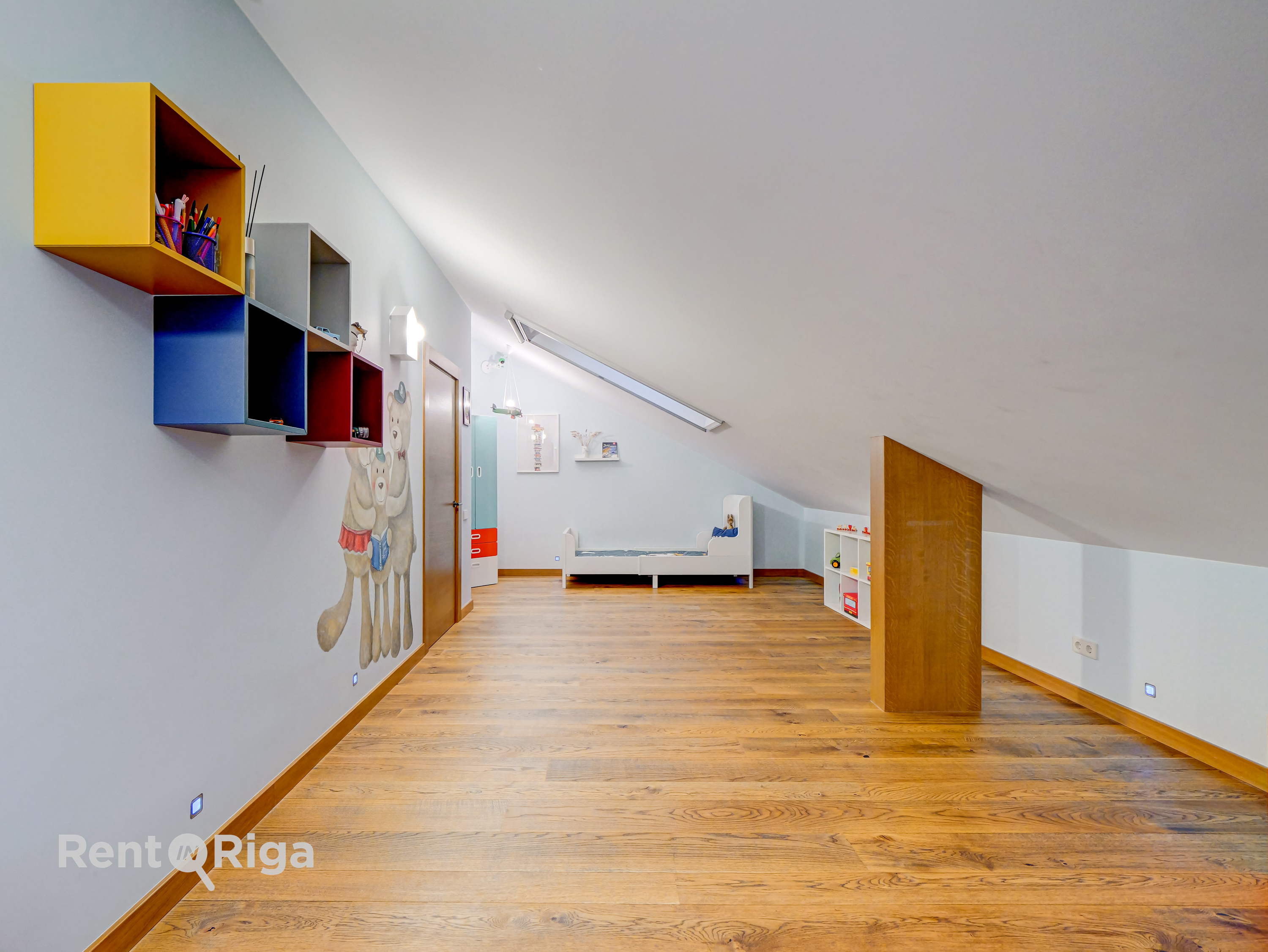 Pārdod māju, Brīvības gatve - Attēls 1