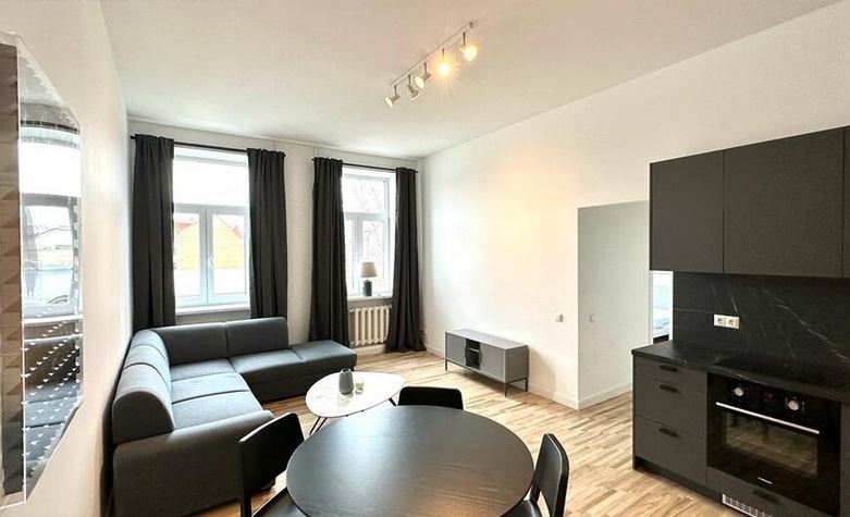 Izīrē dzīvokli, Skolas iela 13 - Attēls 1