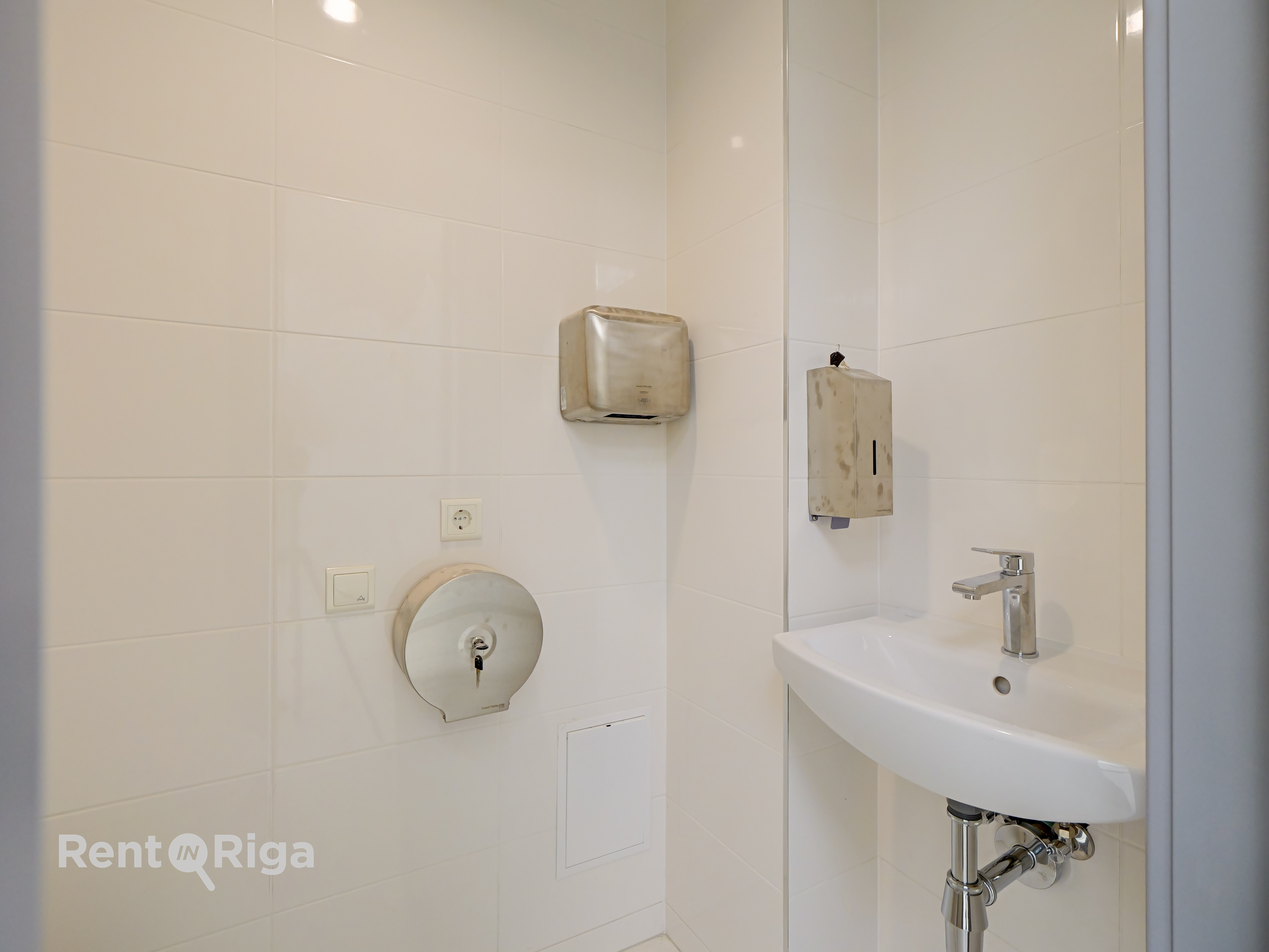 Iznomā tirdzniecības telpas, Katrīnas iela - Attēls 1