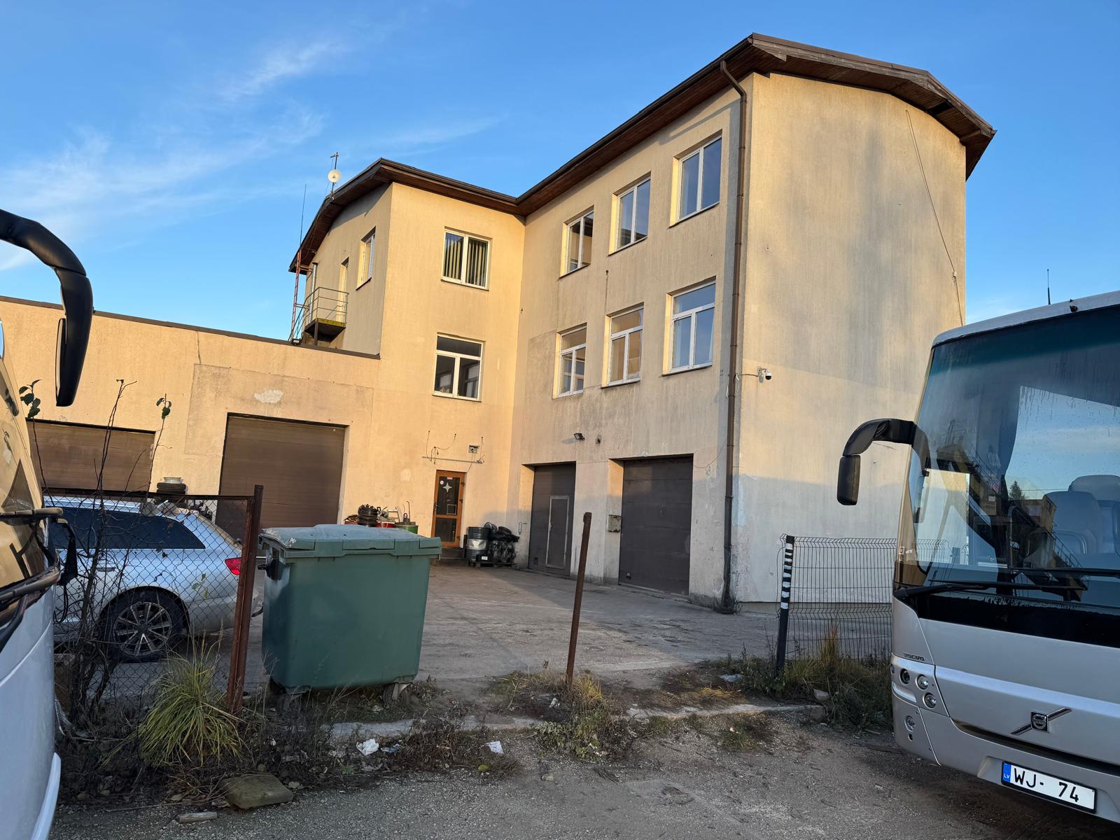 Pārdod zemi, Krustpils iela - Attēls 1