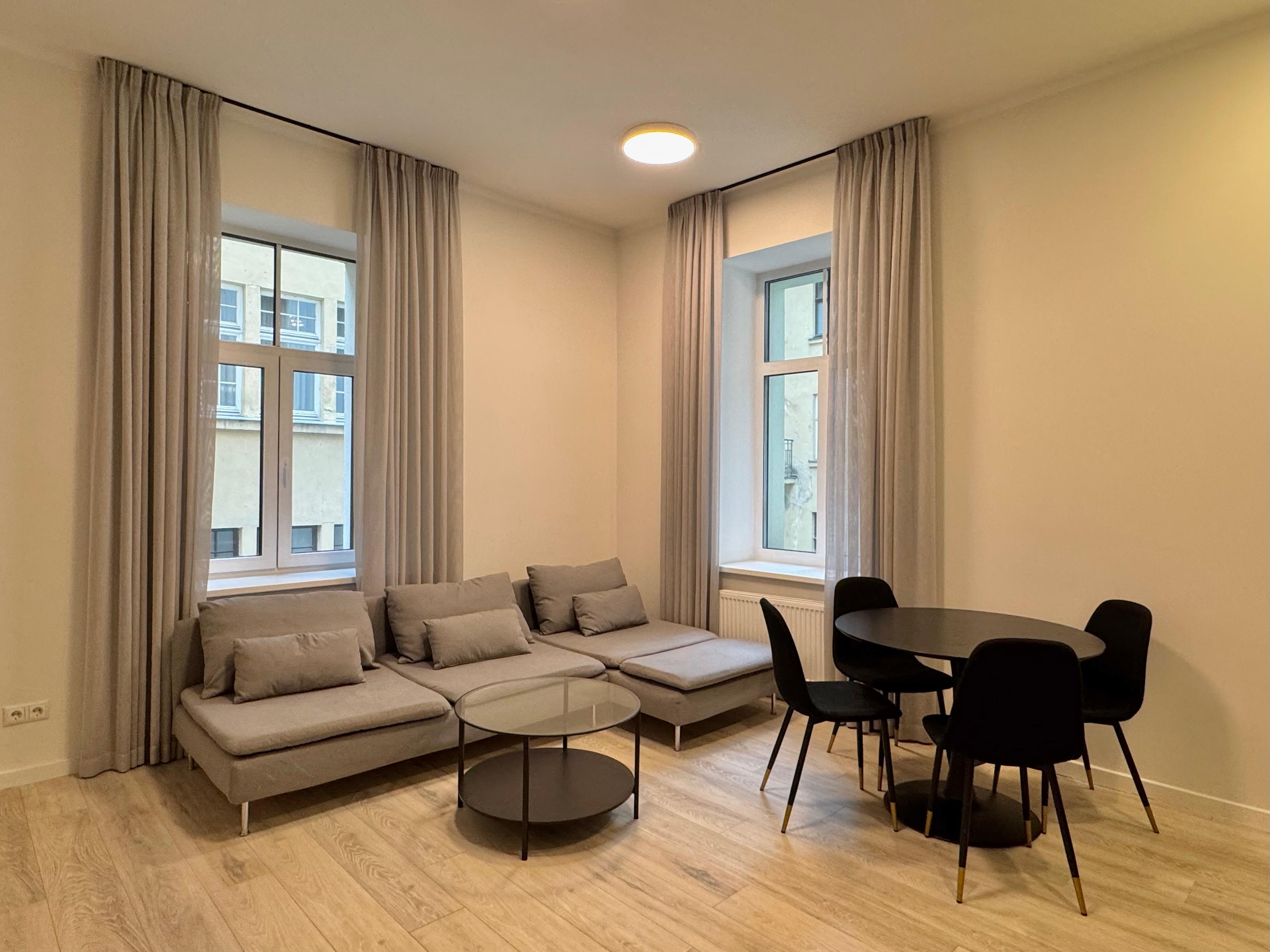 Izīrē dzīvokli, Pulkveža Brieža iela 10 - Attēls 1