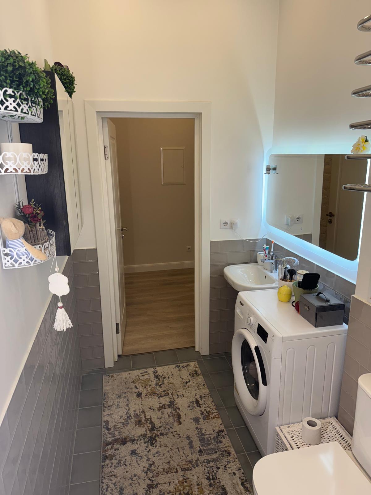 Izīrē dzīvokli, Miera iela 105 - Attēls 1