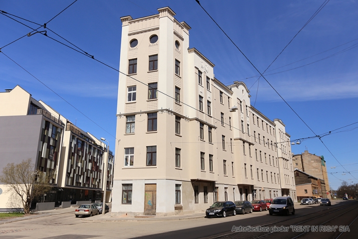 Izīrē dzīvokli, Miera iela 105 - Attēls 1