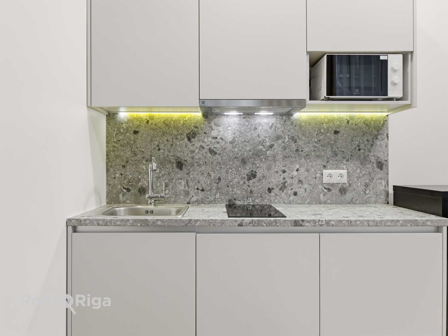 Izīrē dzīvokli, Pulkveža Brieža iela 10 - Attēls 1