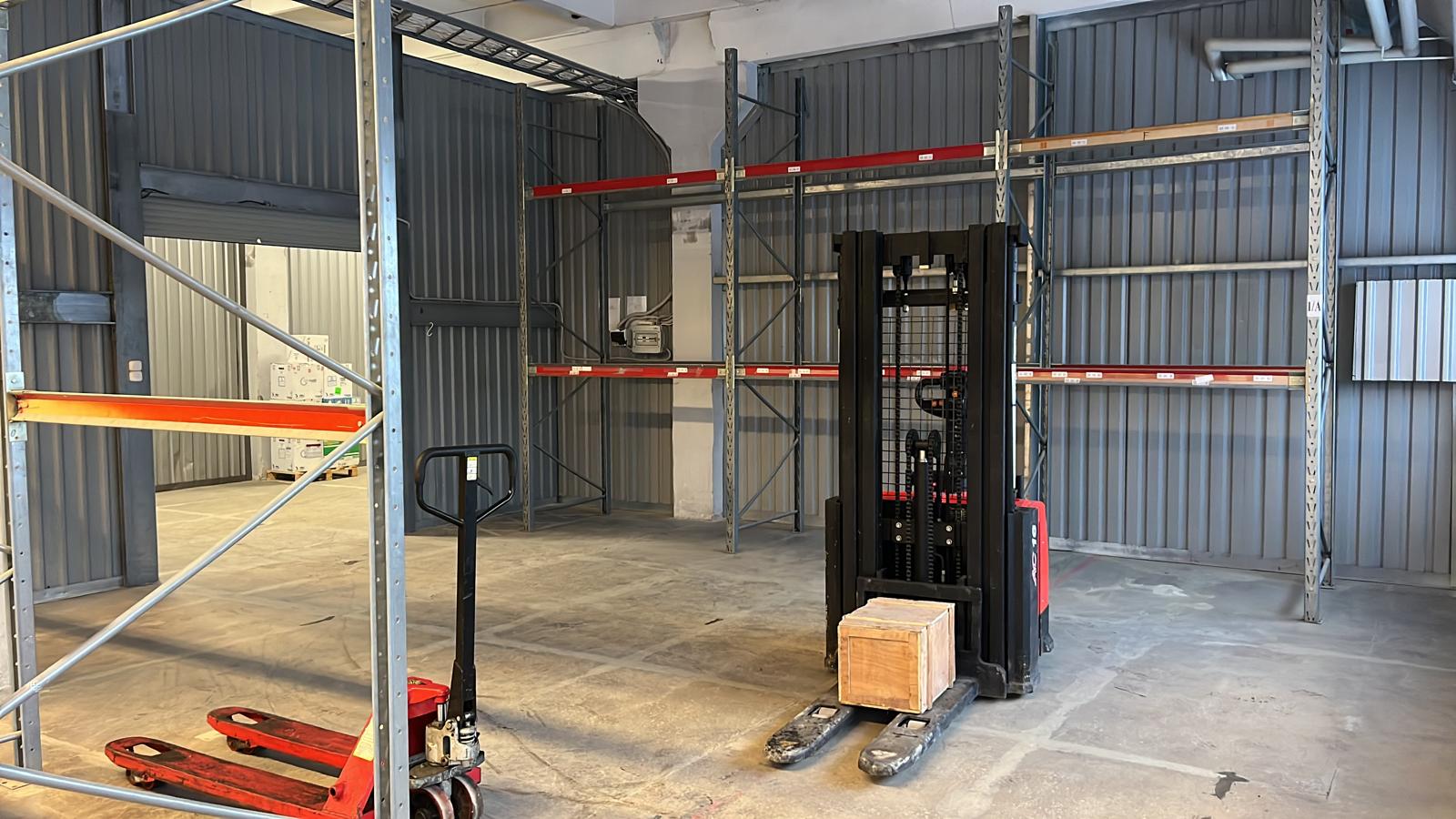 Iznomā noliktavu, Kleistu iela - Attēls 1