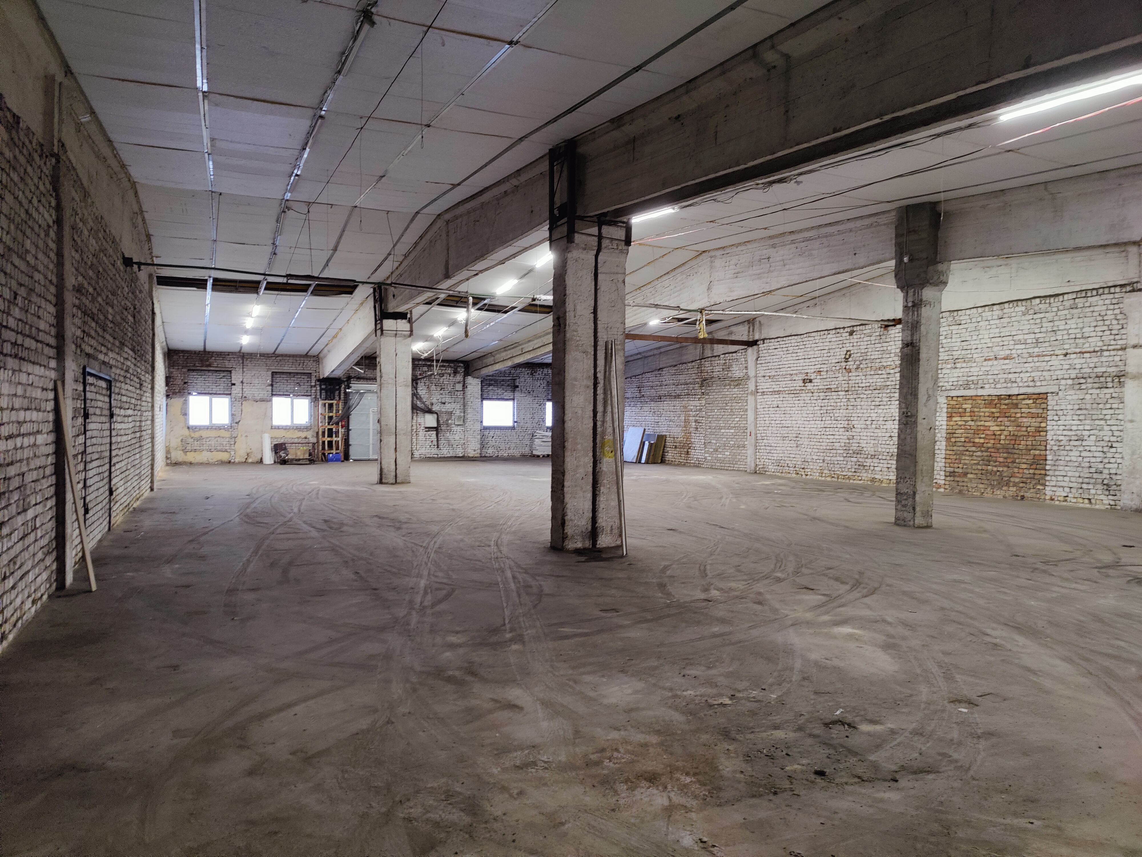 Iznomā noliktavu, Ģerāniju iela - Attēls 1