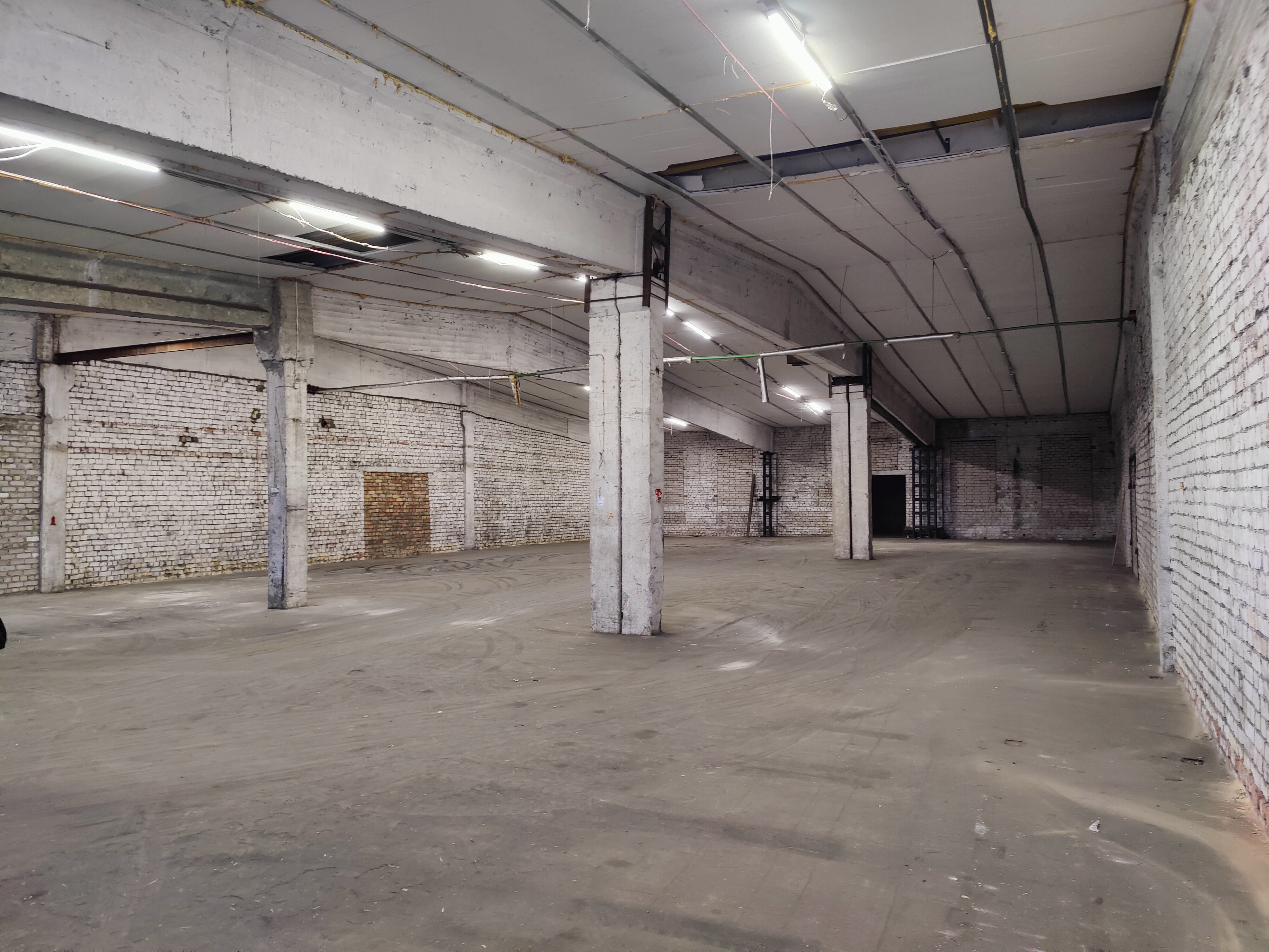 Iznomā noliktavu, Ģerāniju iela - Attēls 1