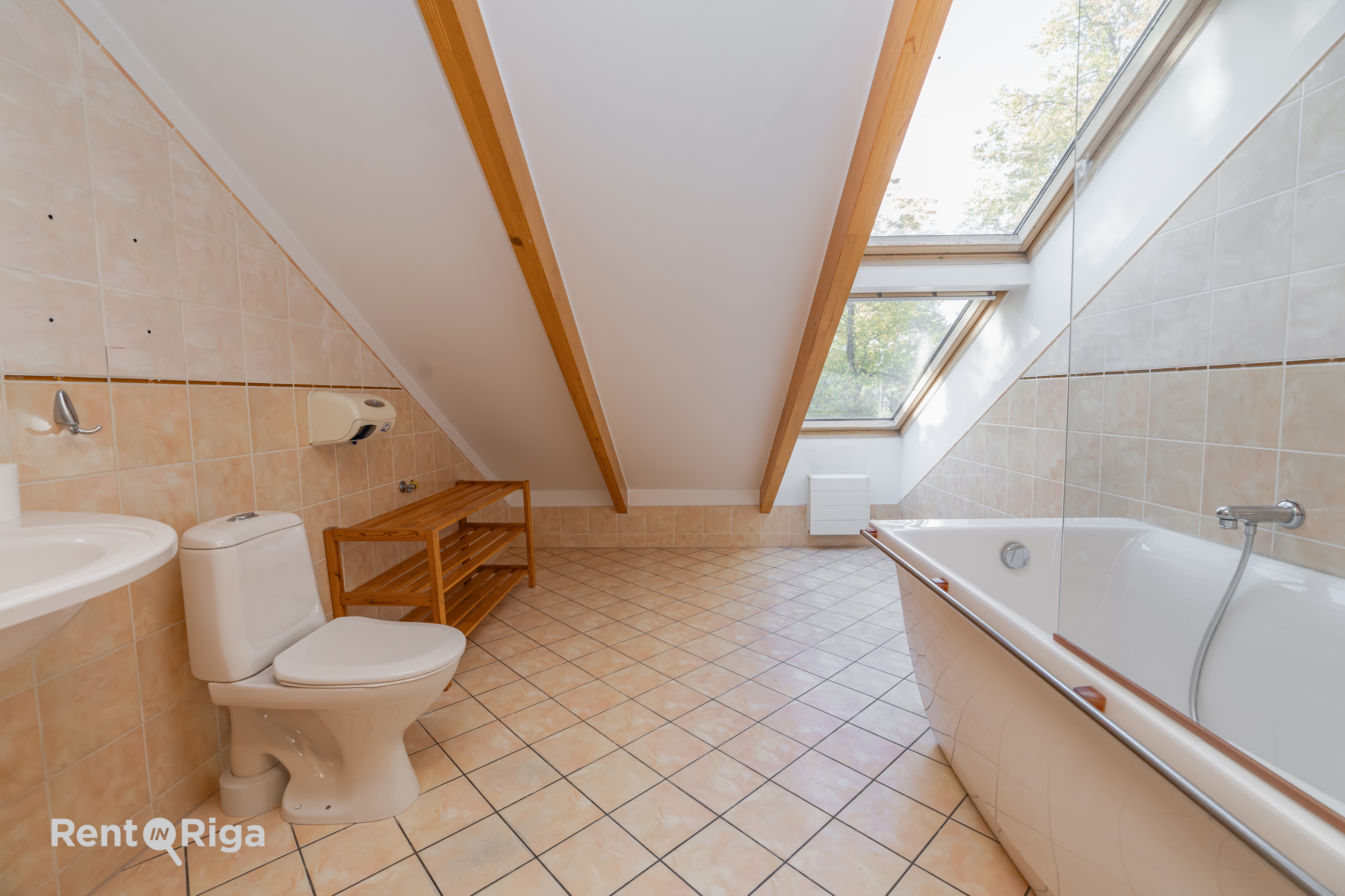 Investment property, Vienības gatve - Image 1