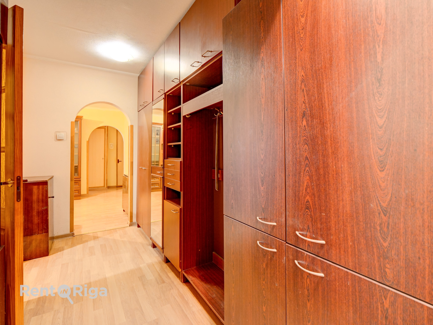 Izīrē dzīvokli, Pļavnieku iela 6 - Attēls 1