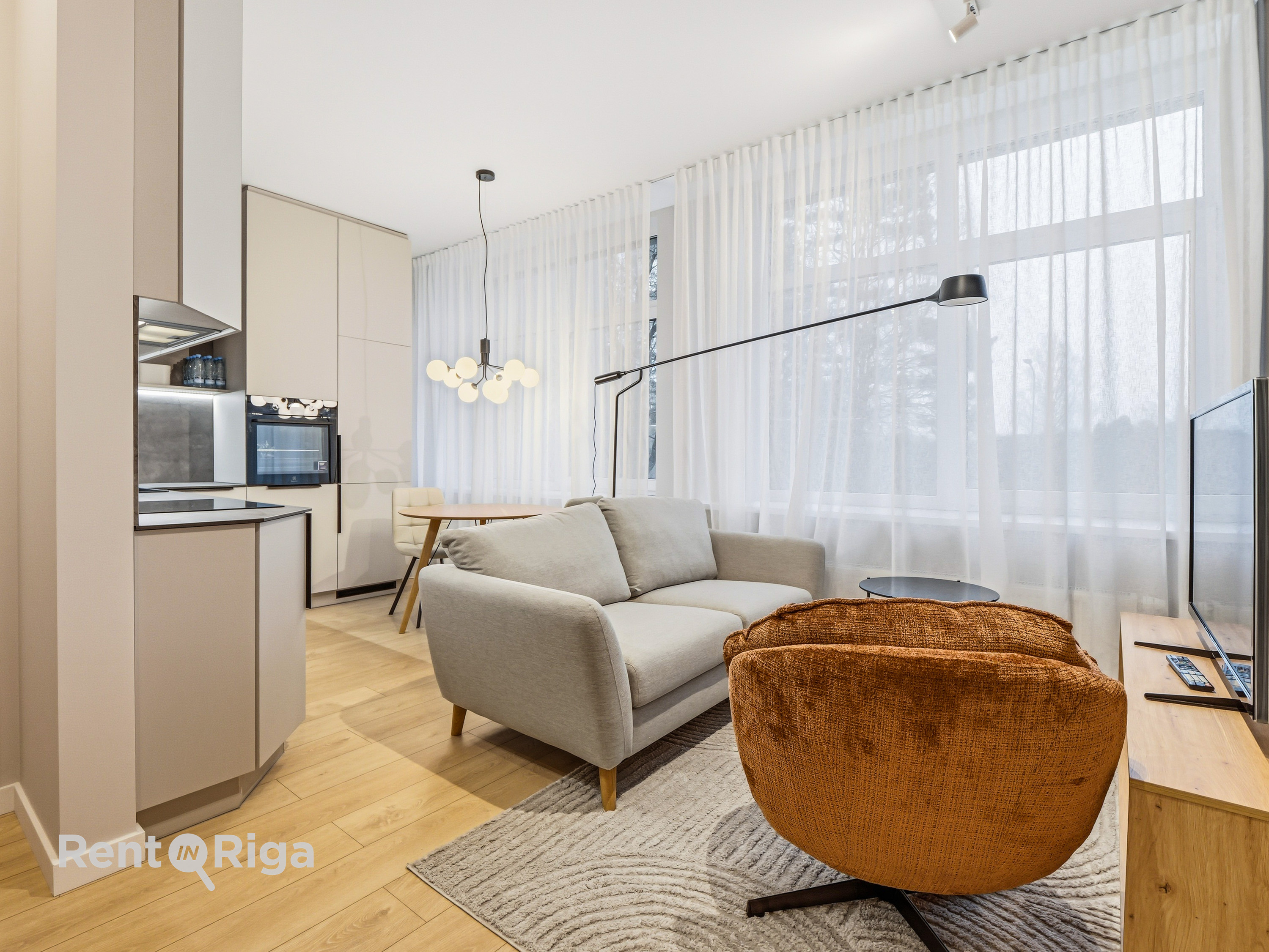 Pārdod dzīvokli, Rīgas iela 14 - Attēls 1