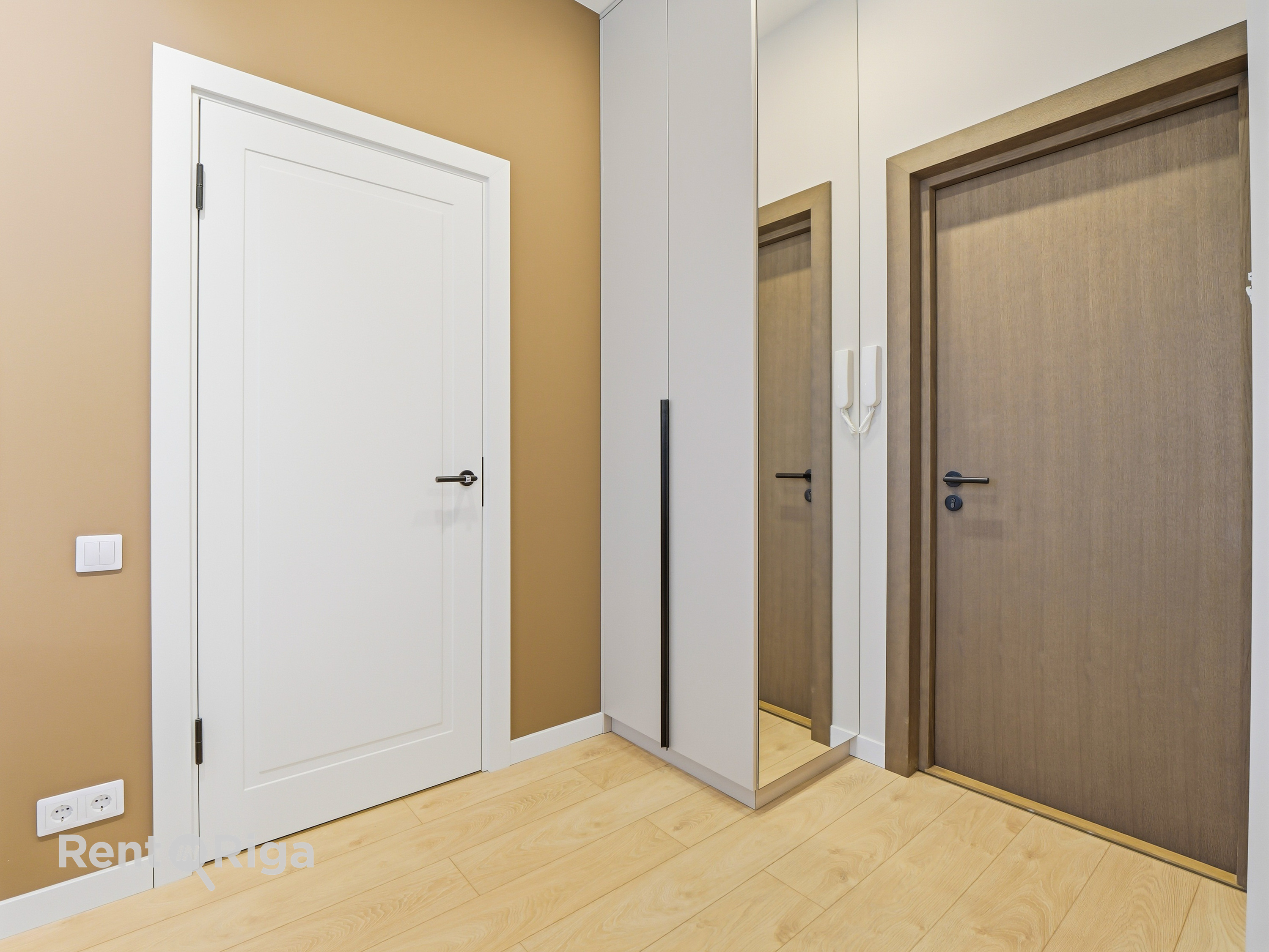 Pārdod dzīvokli, Rīgas iela 14 - Attēls 1