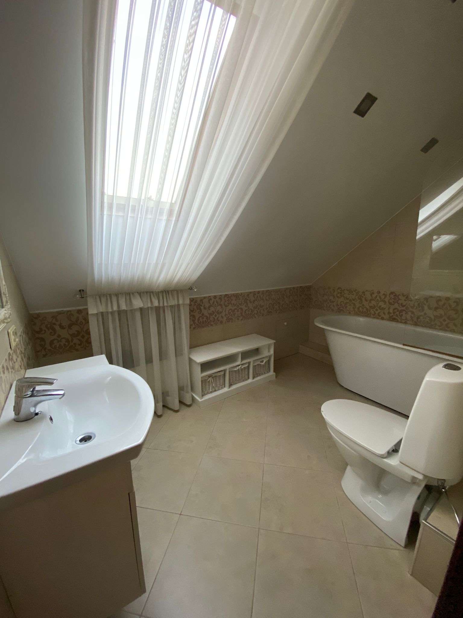 Pārdod māju, Dāvja iela - Attēls 1