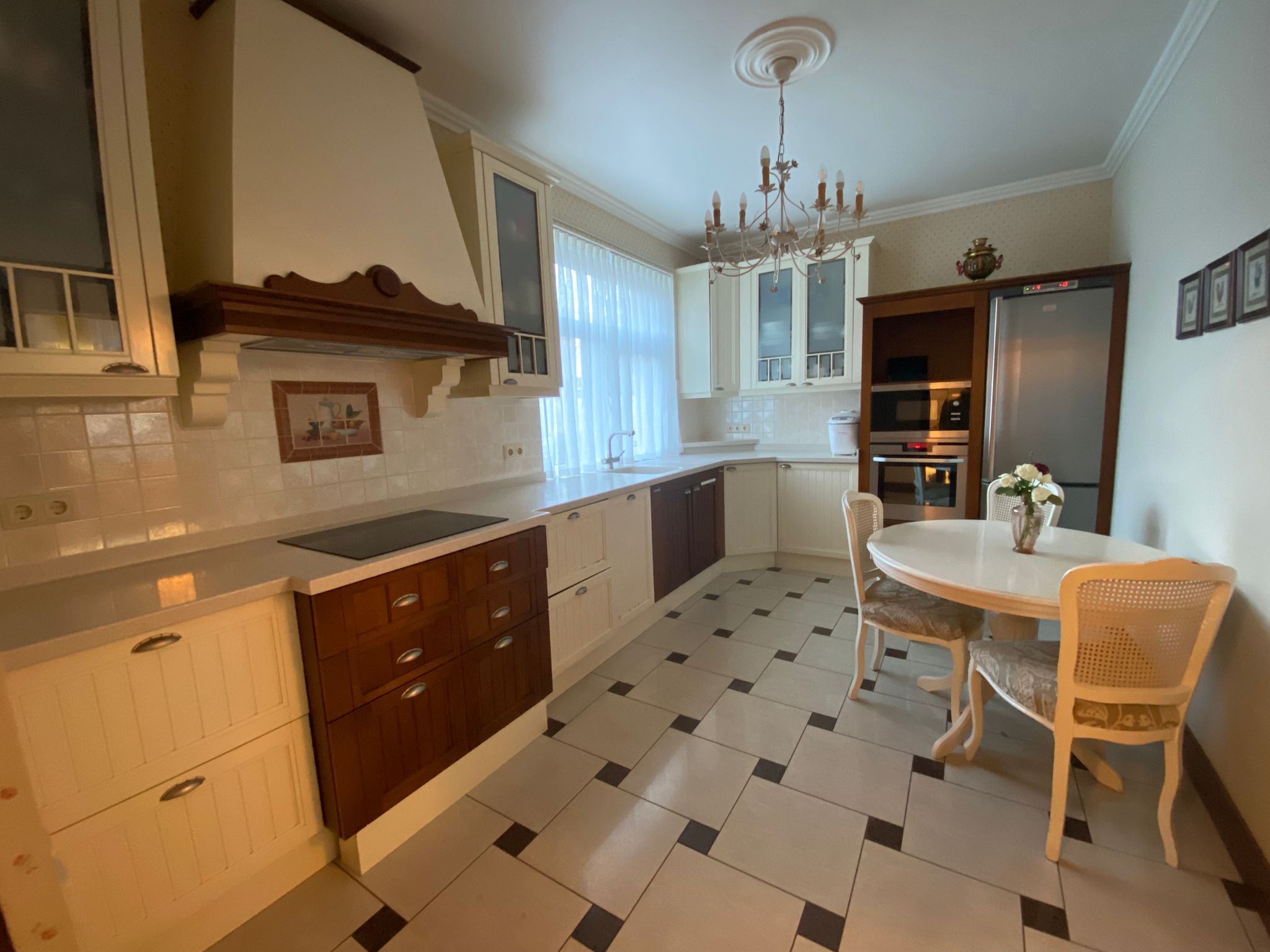 Pārdod māju, Dāvja iela - Attēls 1