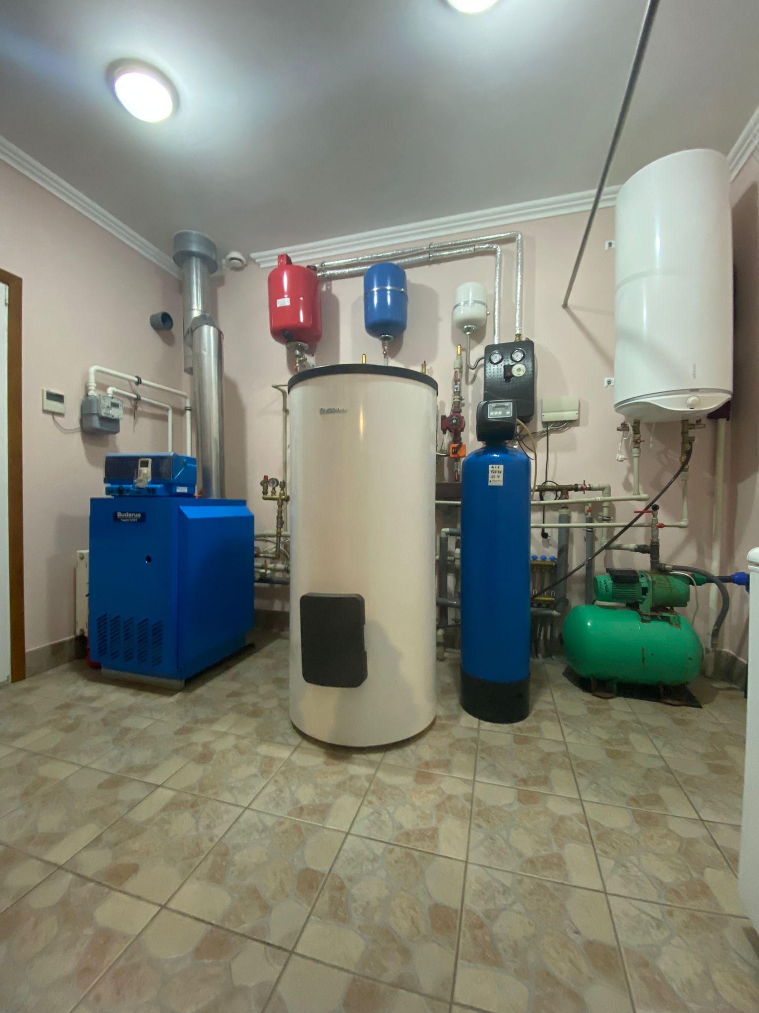 Pārdod māju, Dāvja iela - Attēls 1