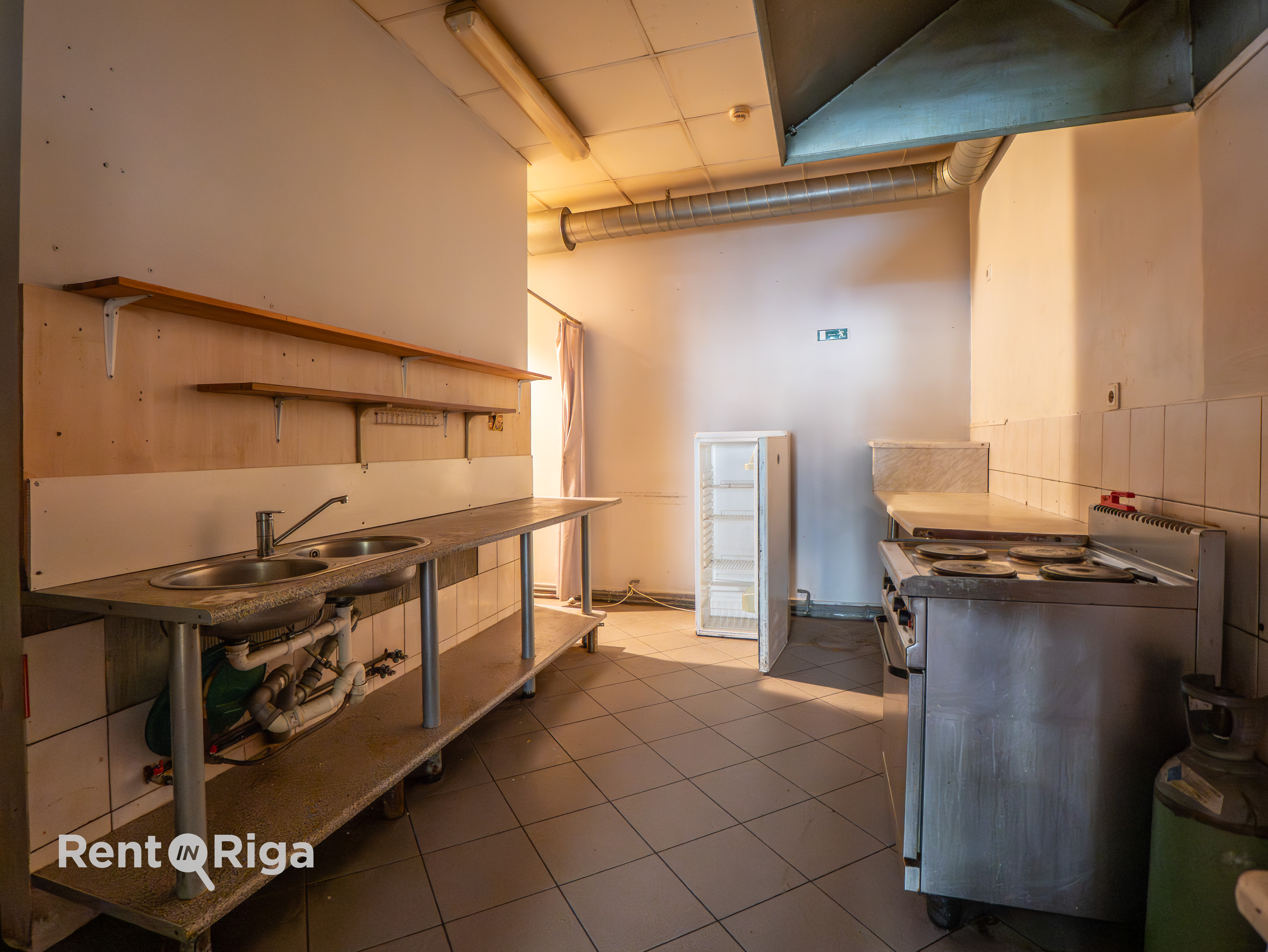 Iznomā tirdzniecības telpas, Tallinas iela - Attēls 1